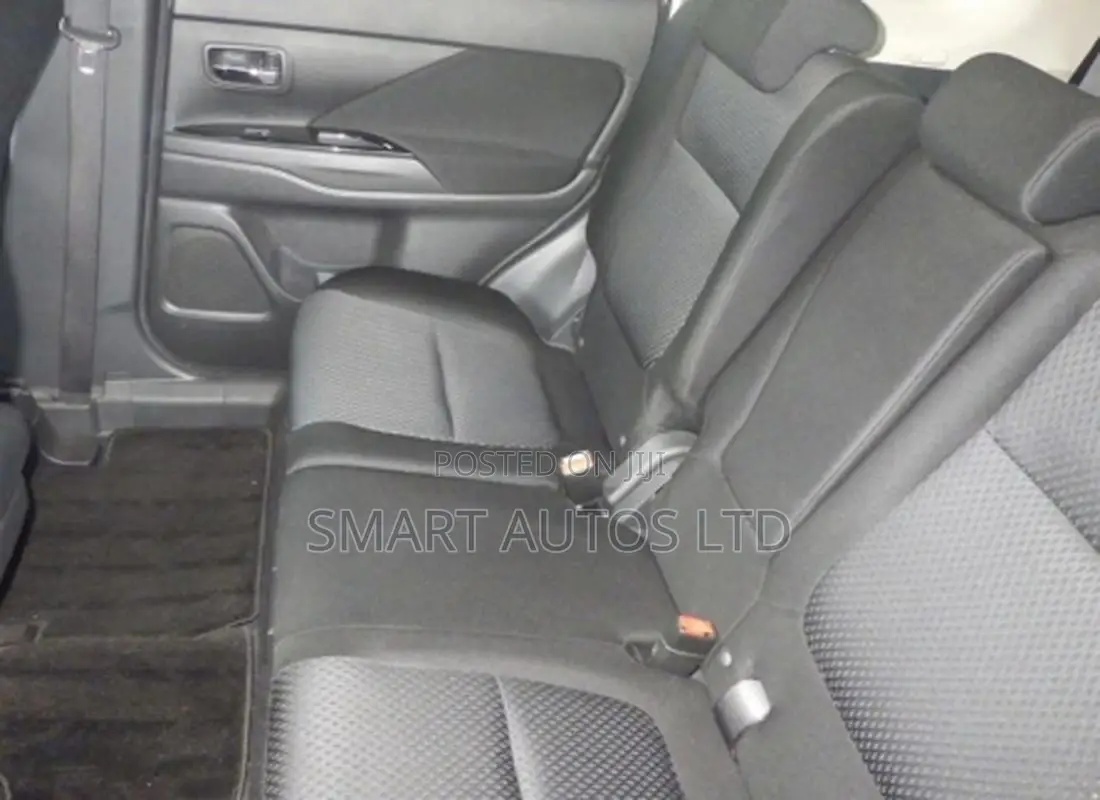Mitsubishi Outlander 2018 Pearl