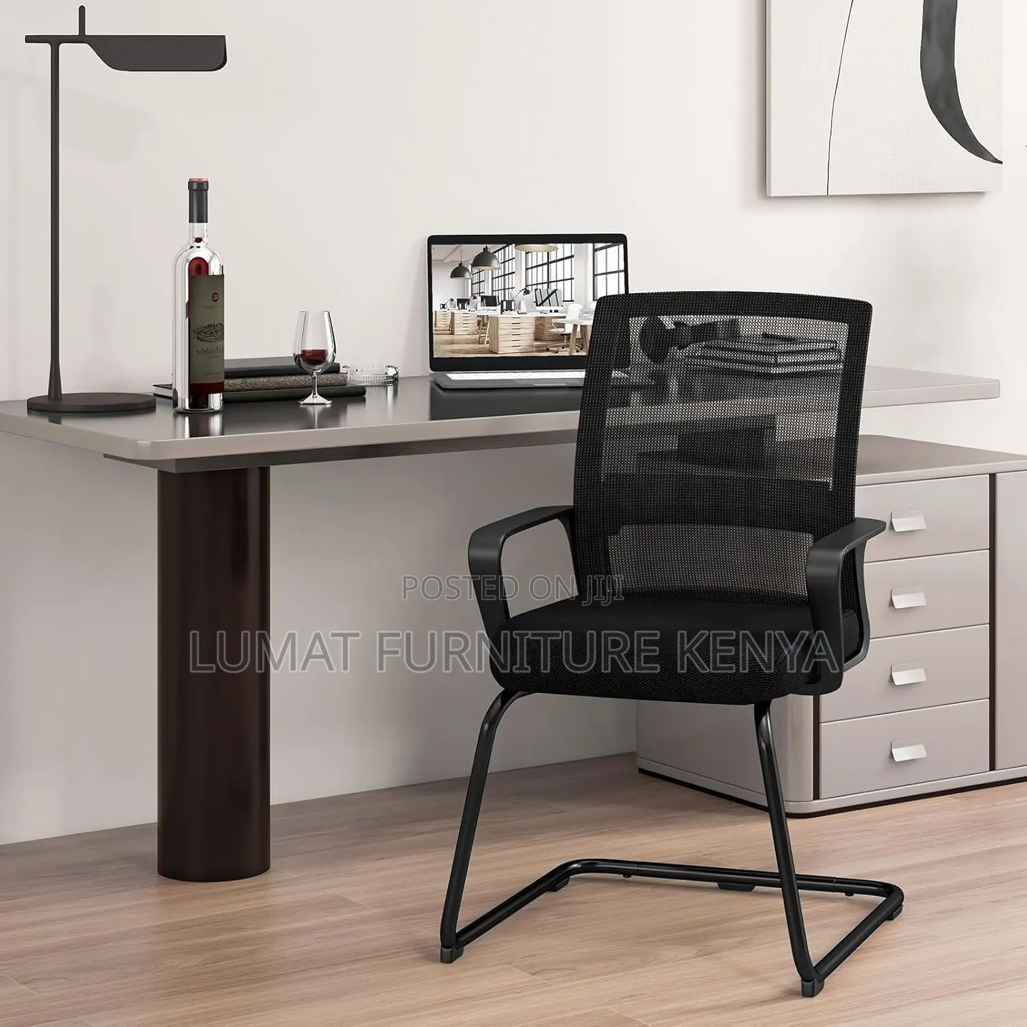 Modern Mesh Visitor’S Chair