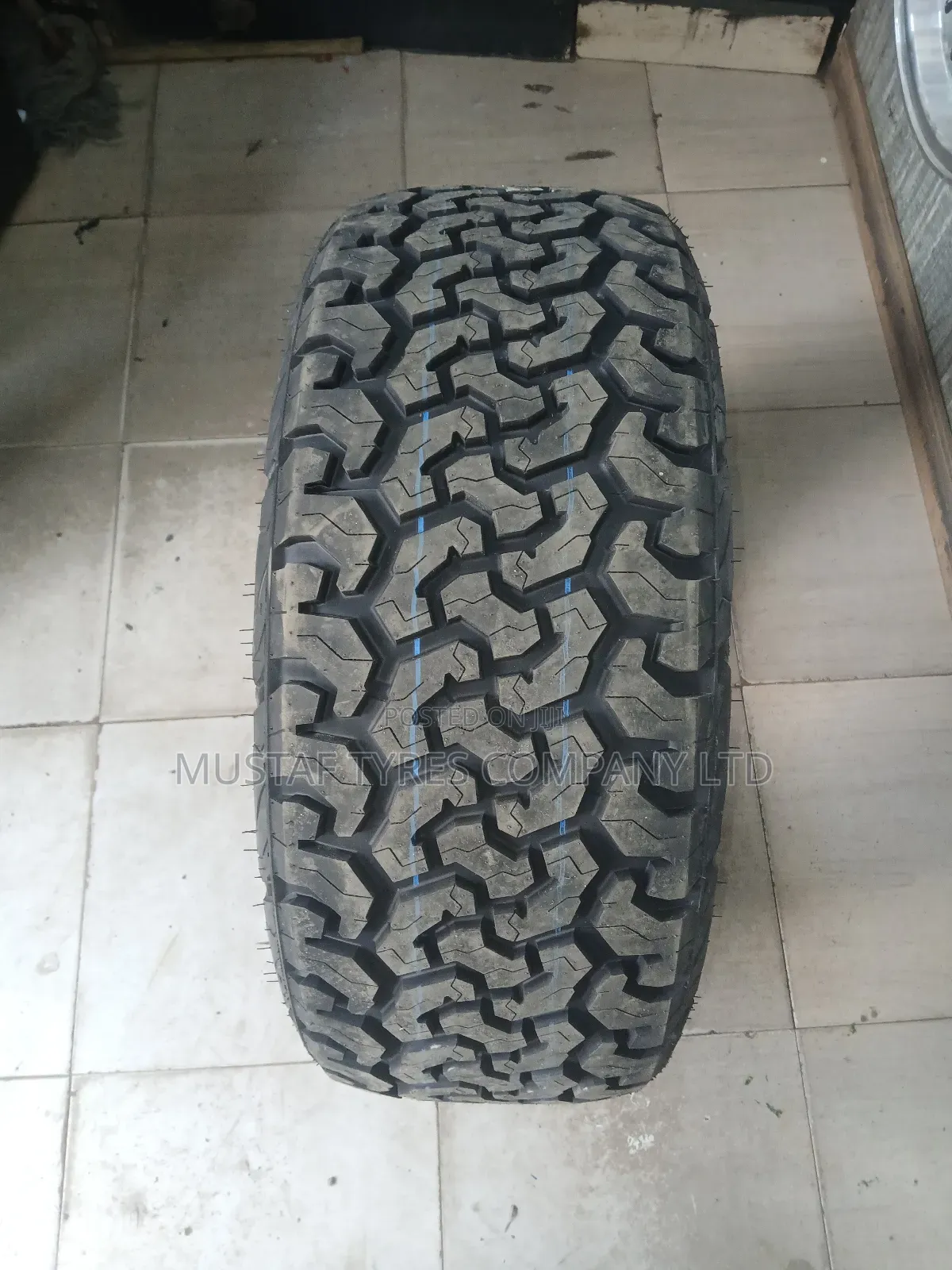 Yuusta265/55r19at