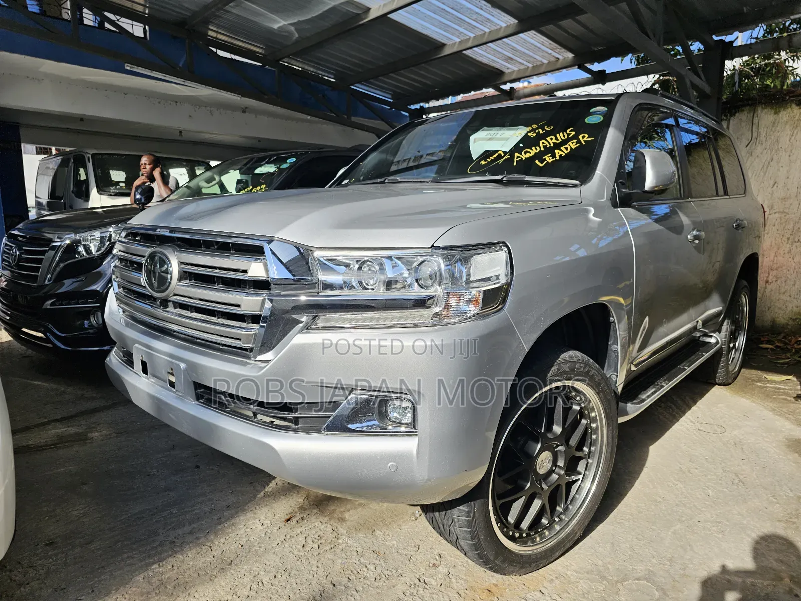 Toyota Land Cruiser 4.6 V8 ZX 2017 Gray