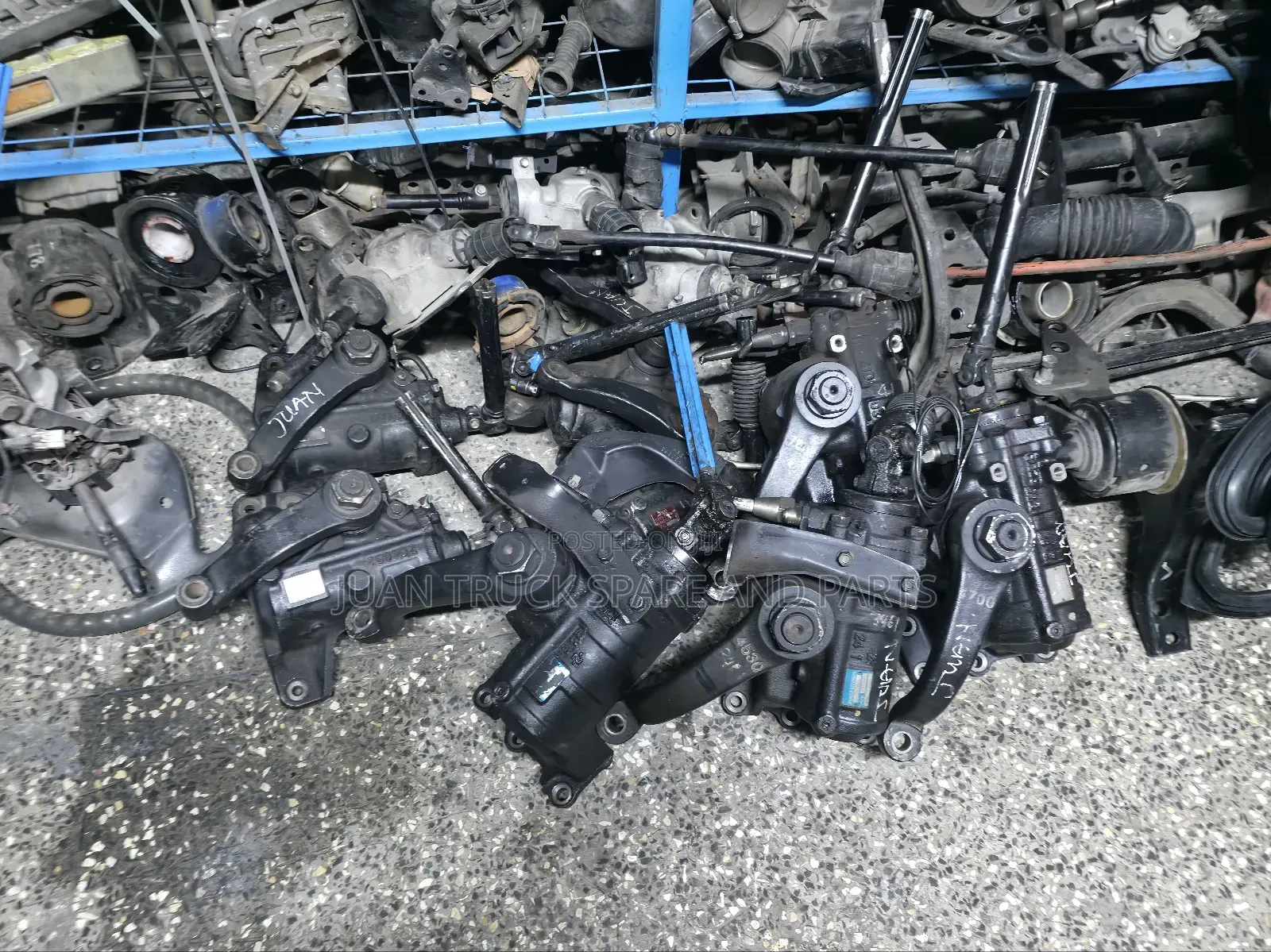Medium Truck Steering Box Ie. FRR 90, Frr33, Nqr, NPR Etc
