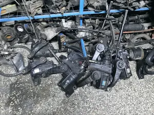 Medium Truck Steering Box Ie. FRR 90, Frr33, Nqr, NPR Etc