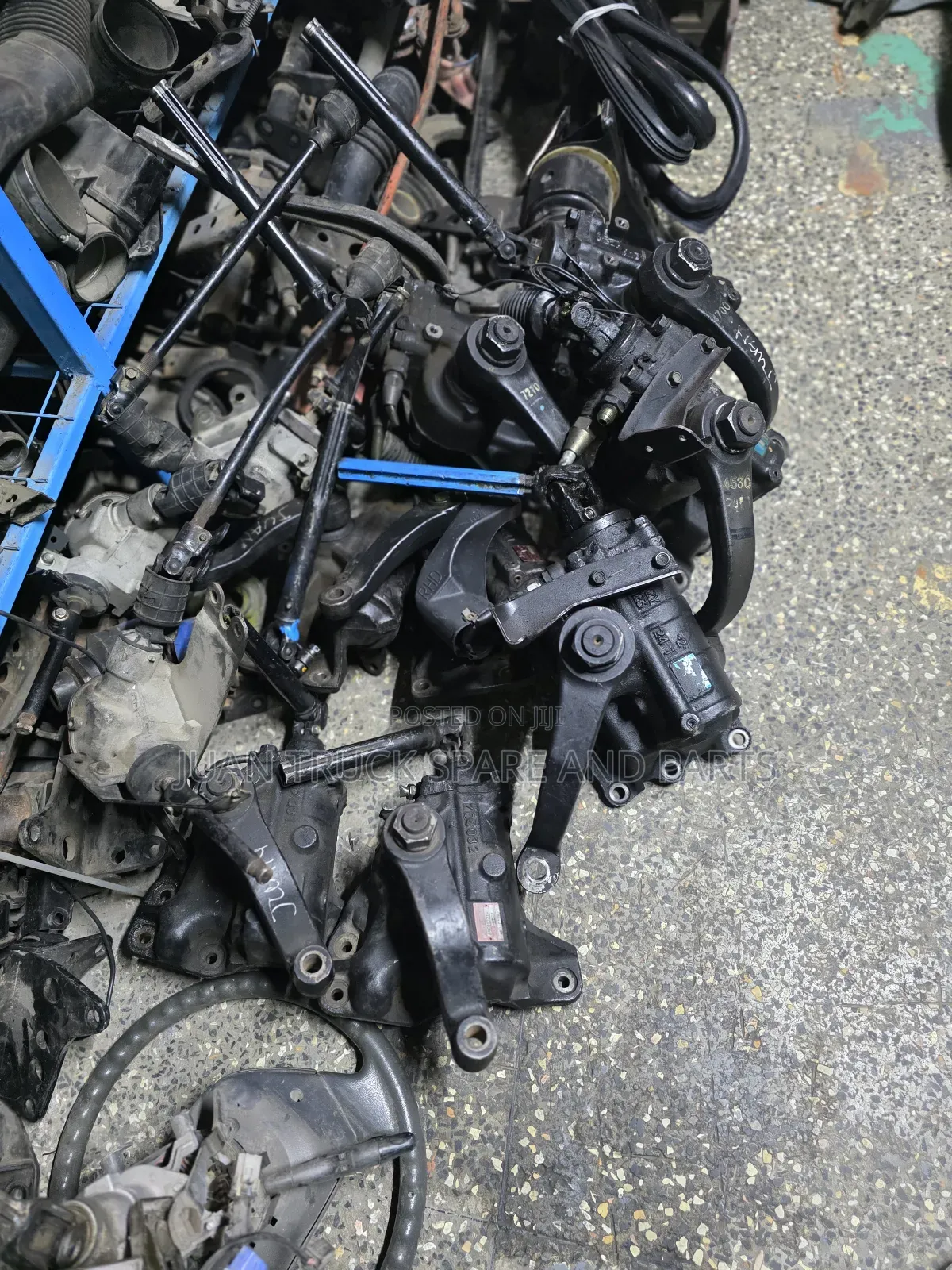 Medium Truck Steering Box Ie. FRR 90, Frr33, Nqr, NPR Etc