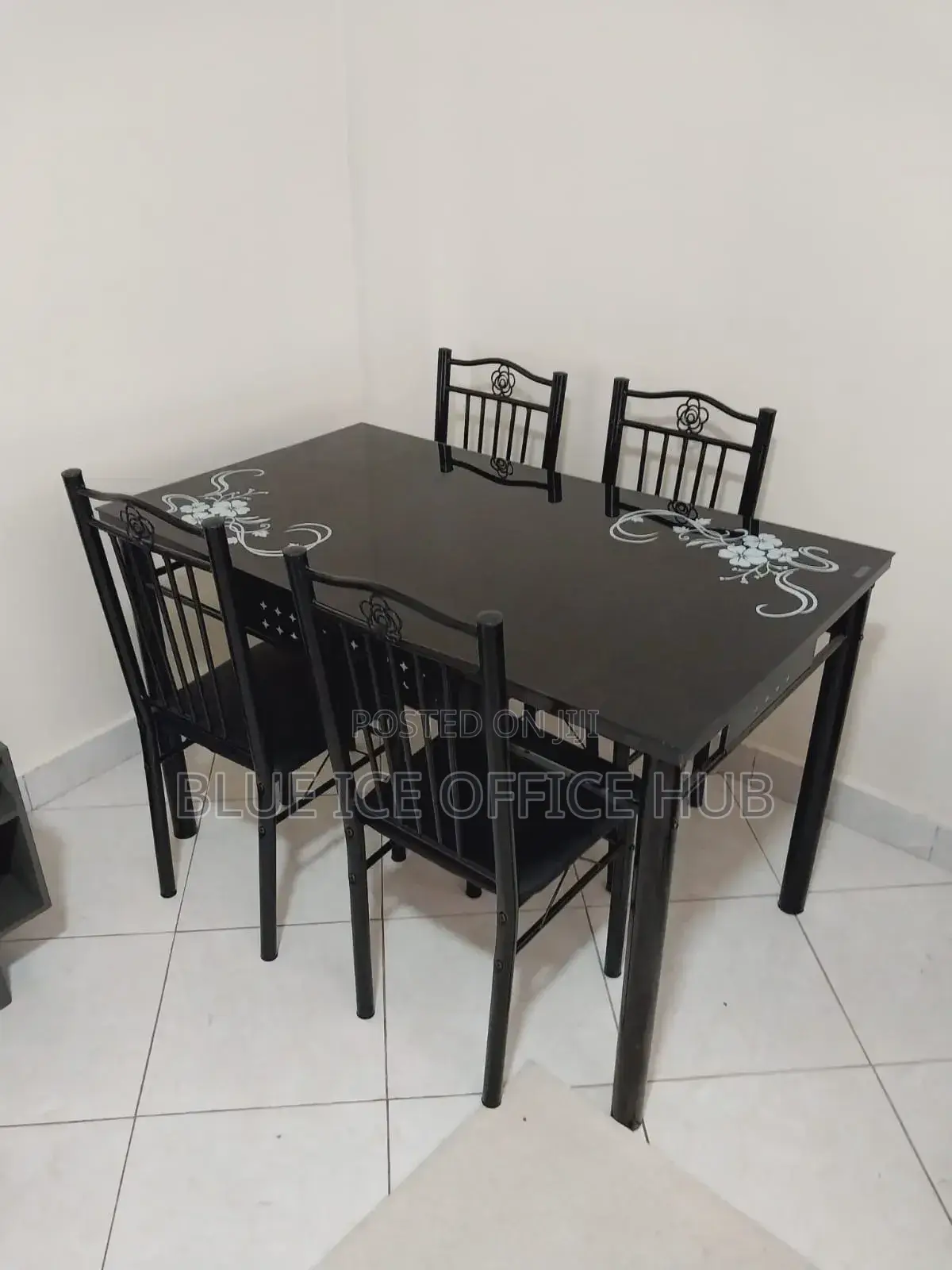 4-Seater Glass Dining Table