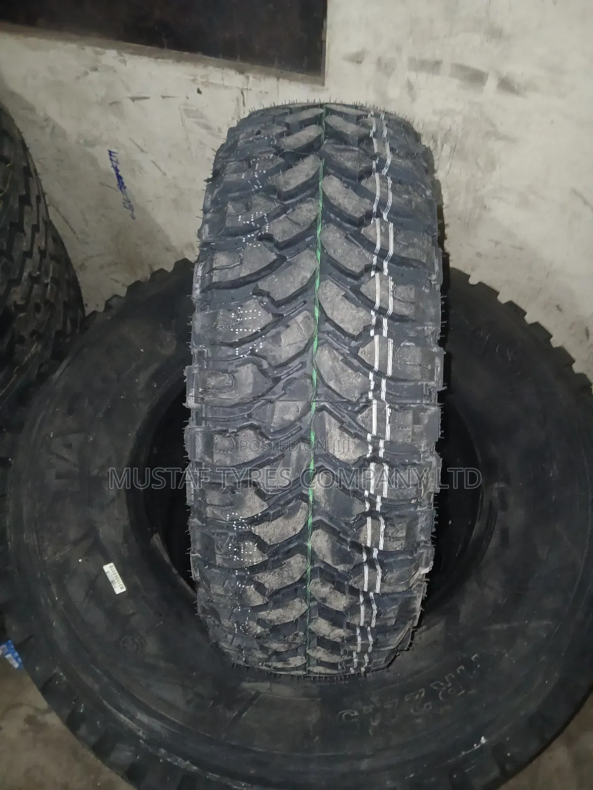 Comforser 235/7/R15 Cf 3000