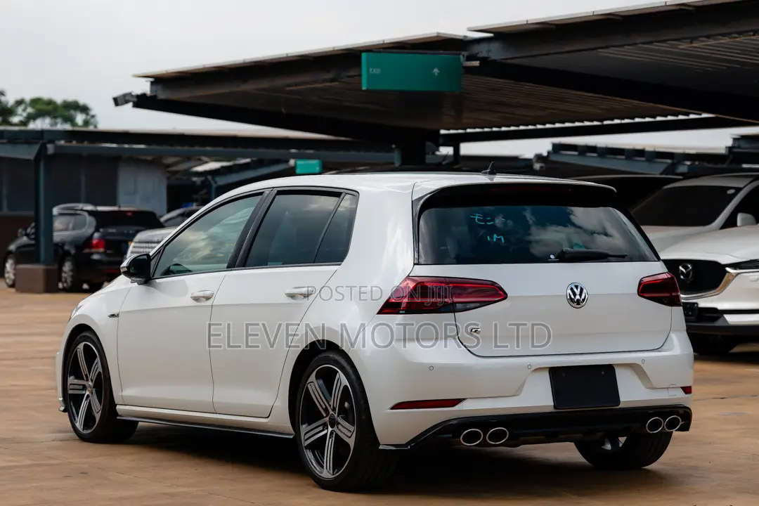 Volkswagen Golf R 4-Door w/DCC & Navigation 2018 Pearl