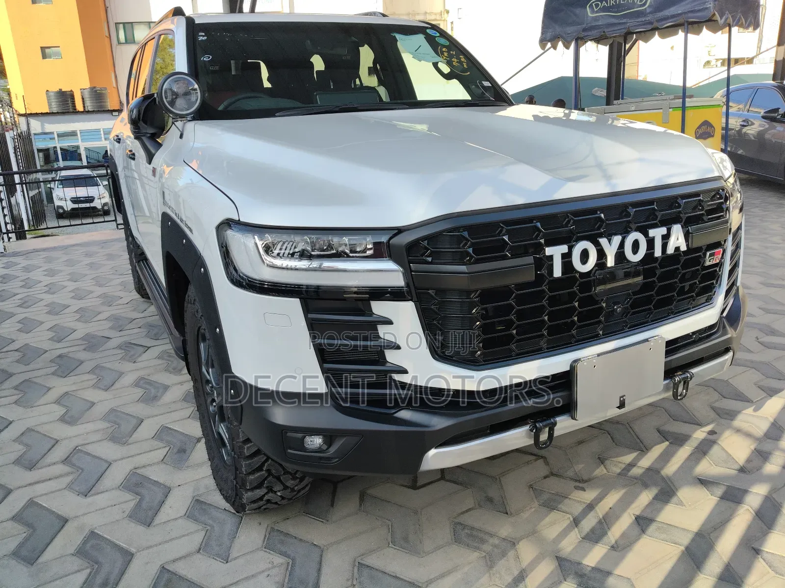 Toyota Land Cruiser Prado 2.8 2024 White