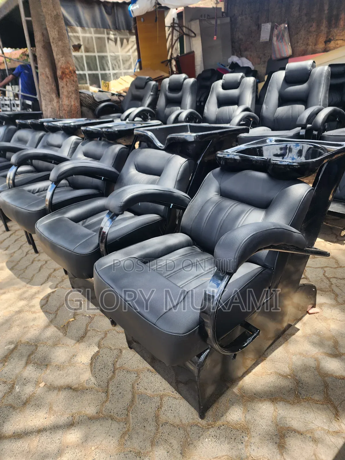 Black Saloon Sink Chair