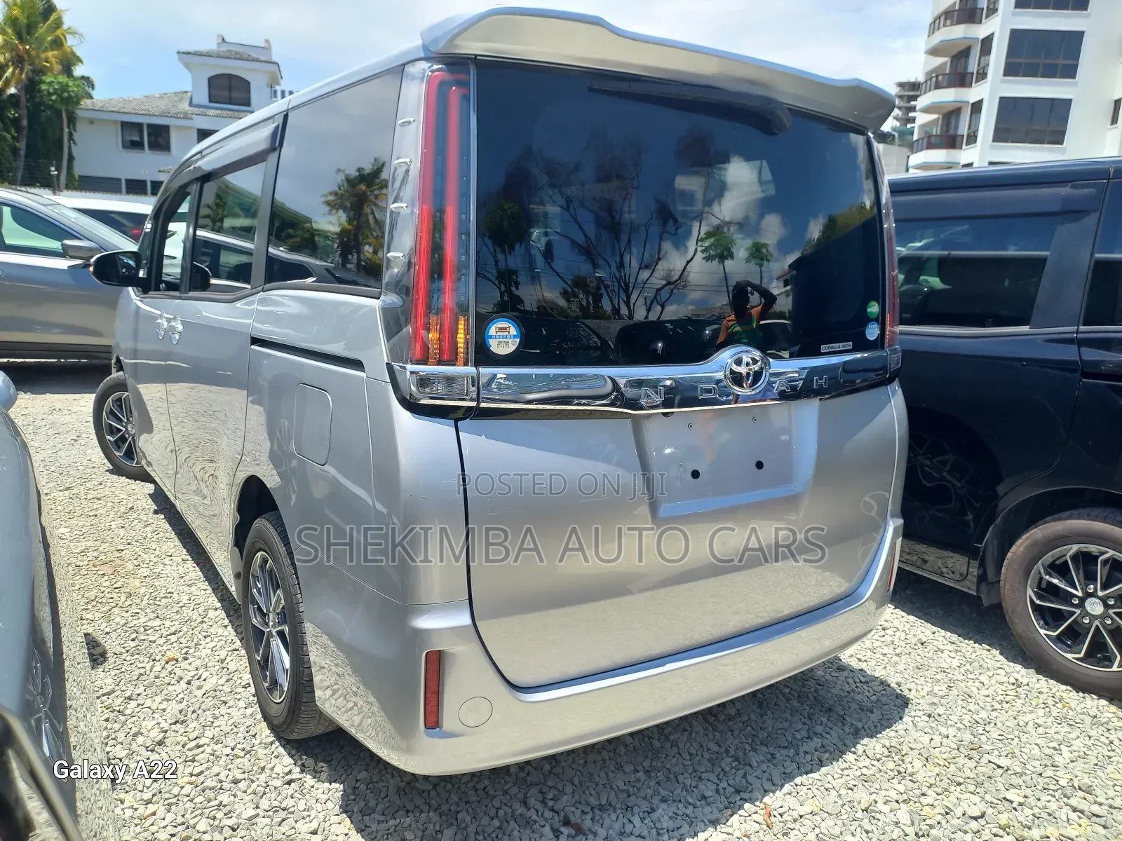 Toyota Noah 2.0 FWD (8 Seater) 2019 Silver