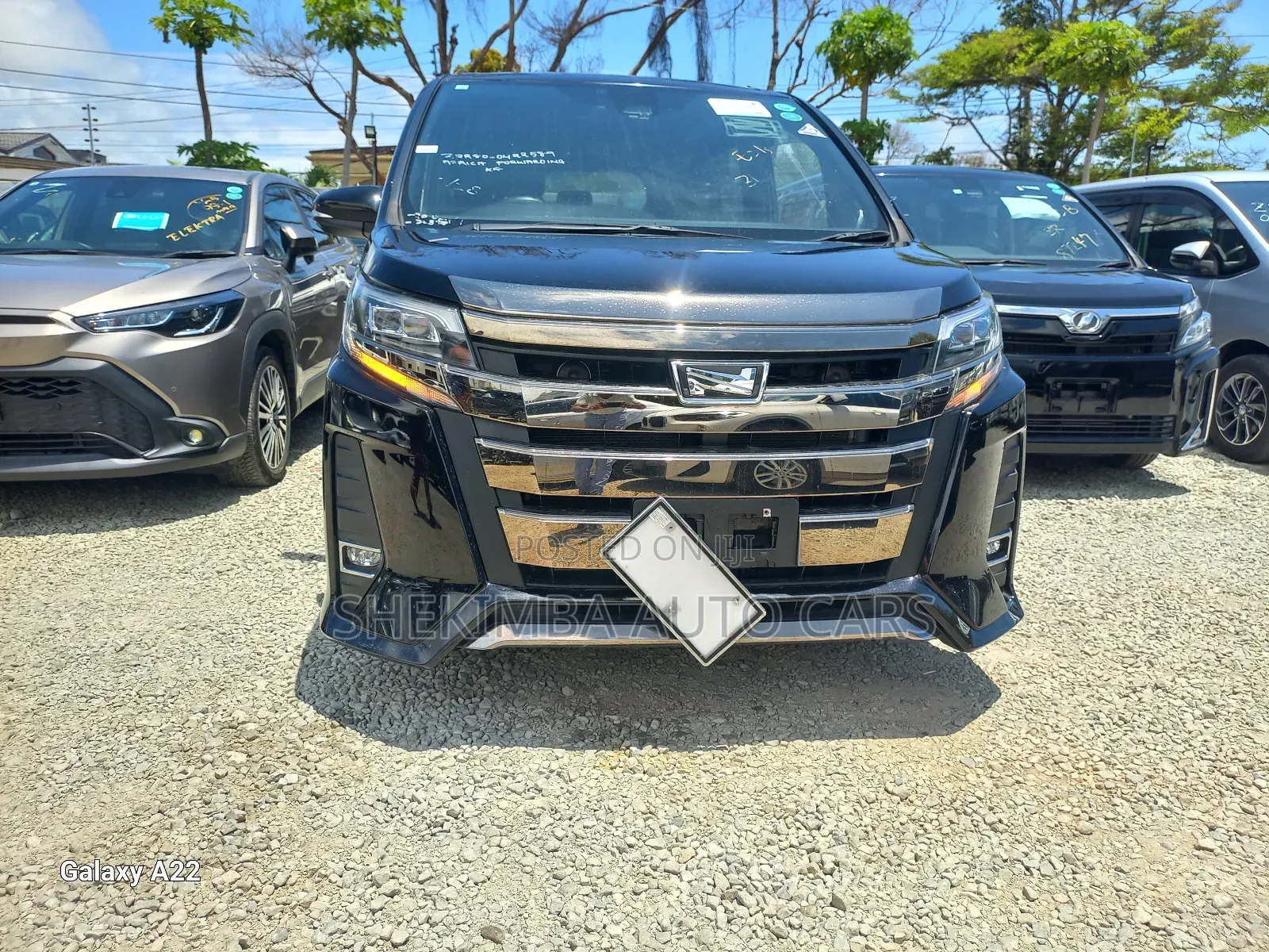 Toyota Noah 2.0 FWD (8 Seater) 2019 Black