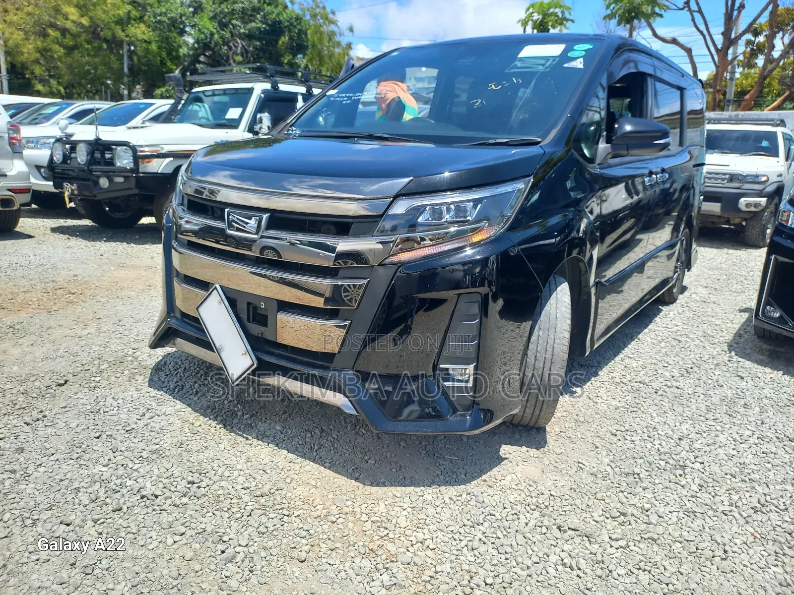 Toyota Noah 2.0 FWD (8 Seater) 2019 Black