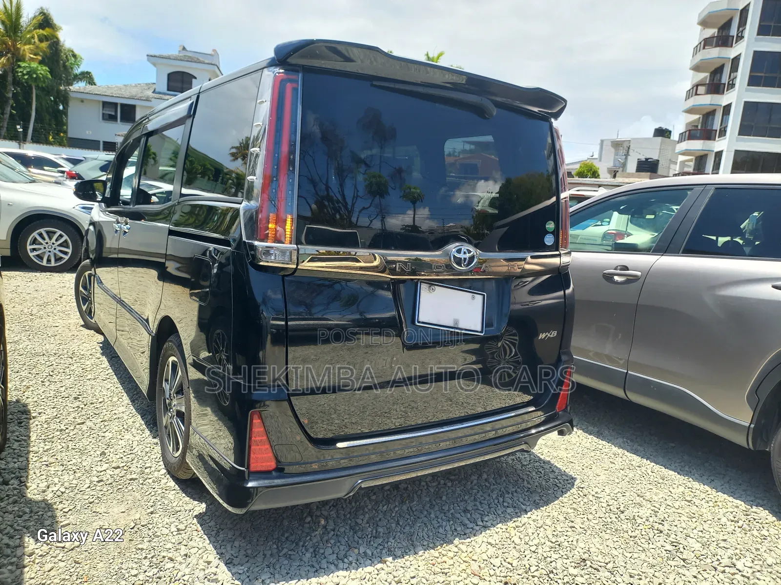 Toyota Noah 2.0 FWD (8 Seater) 2019 Black