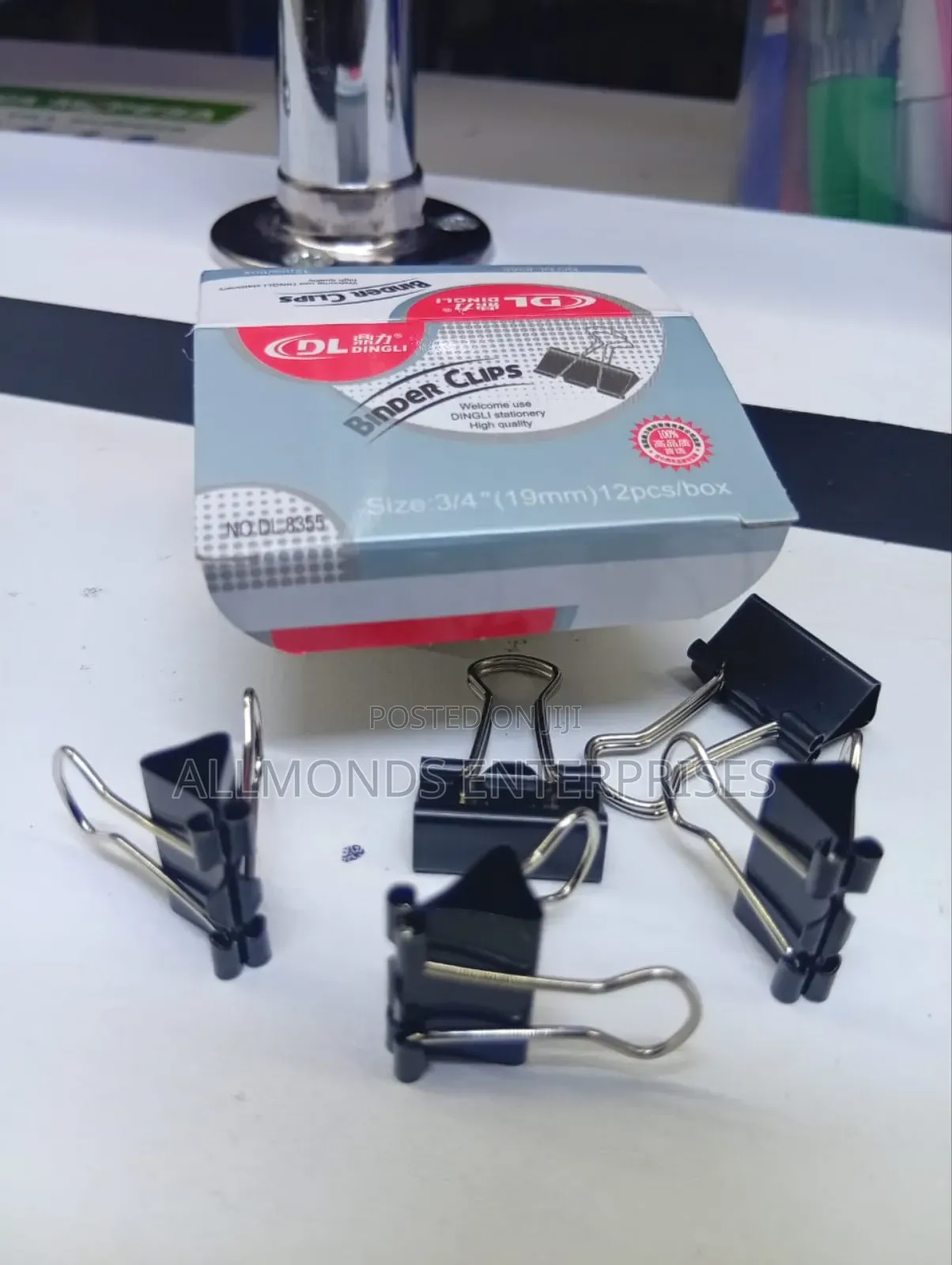 A Packet of 12 Pieces Binder Clip 3/4 Inches- 19mm