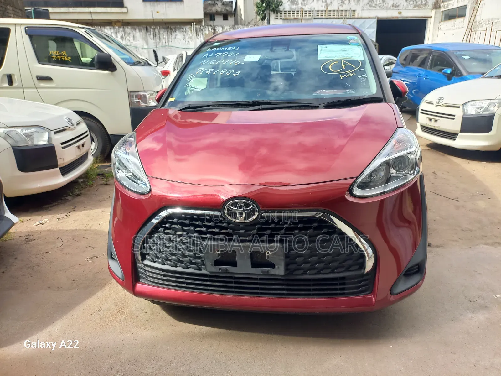 Toyota Sienta 2019 Red