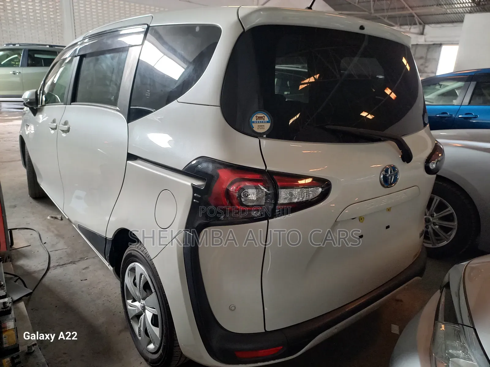 Toyota Sienta 2019 White
