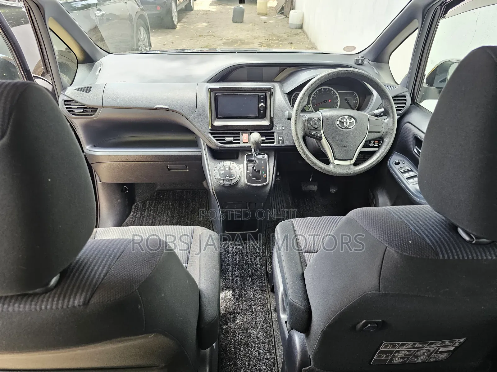 Toyota Noah 2.0 FWD (7 Seater) 2018 Purple