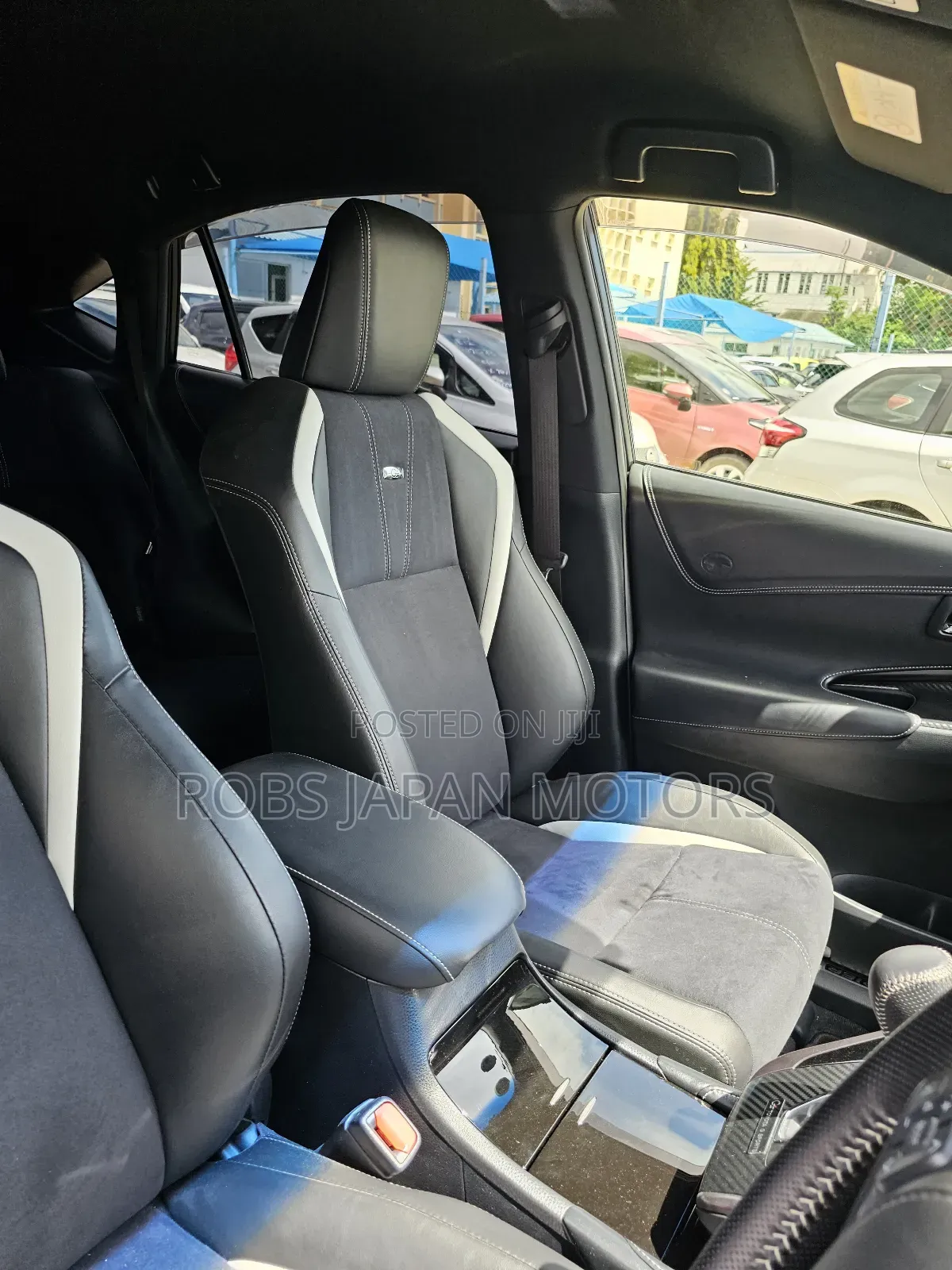 Toyota Harrier 2.0 2018