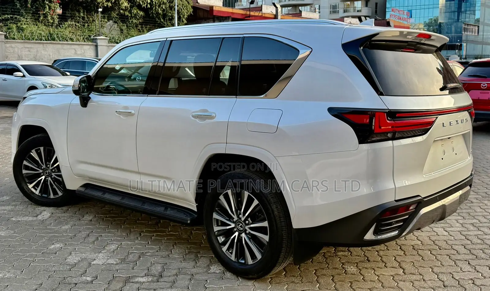 Lexus LX LX 600 2023 White