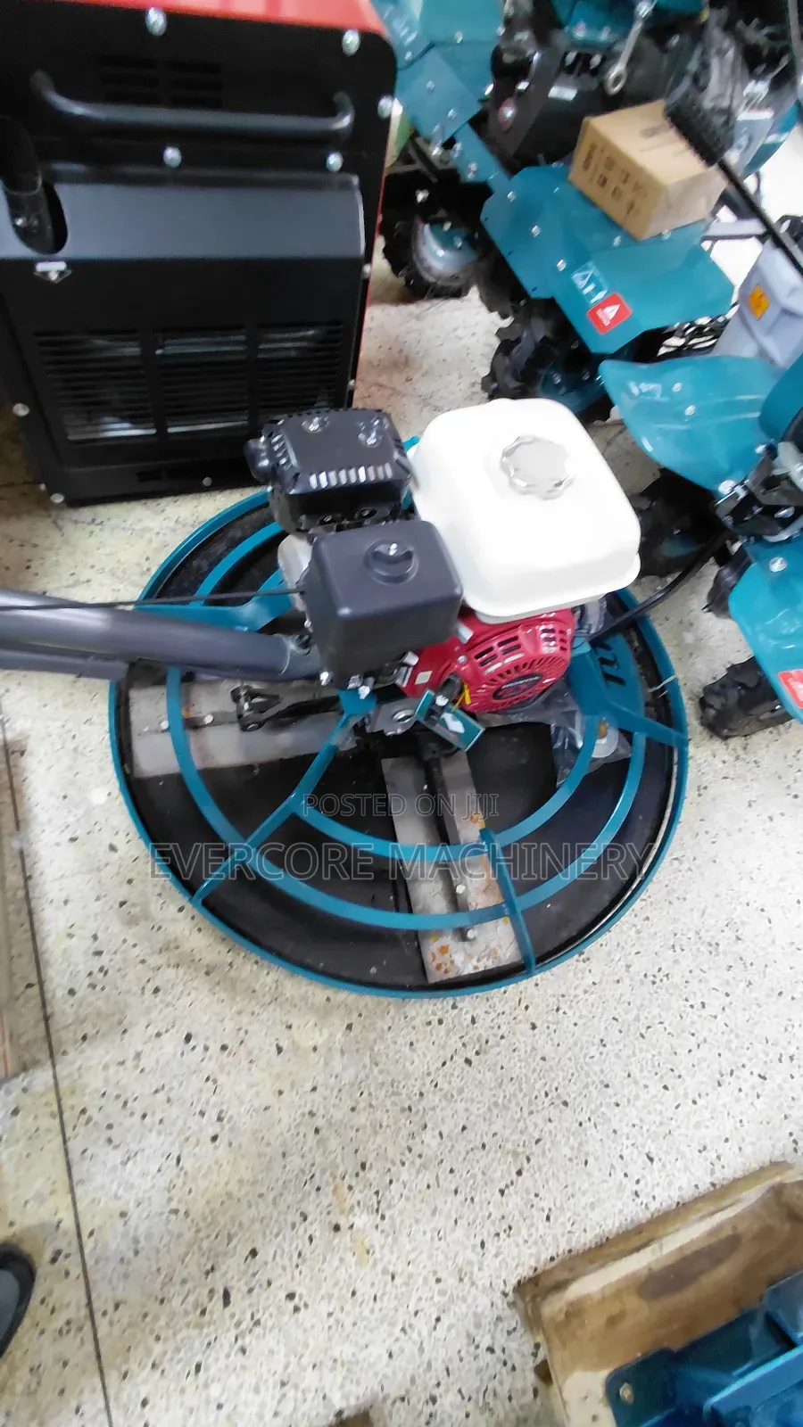 Total Heavy Duty Power Trowel Machine Petrol Engine.