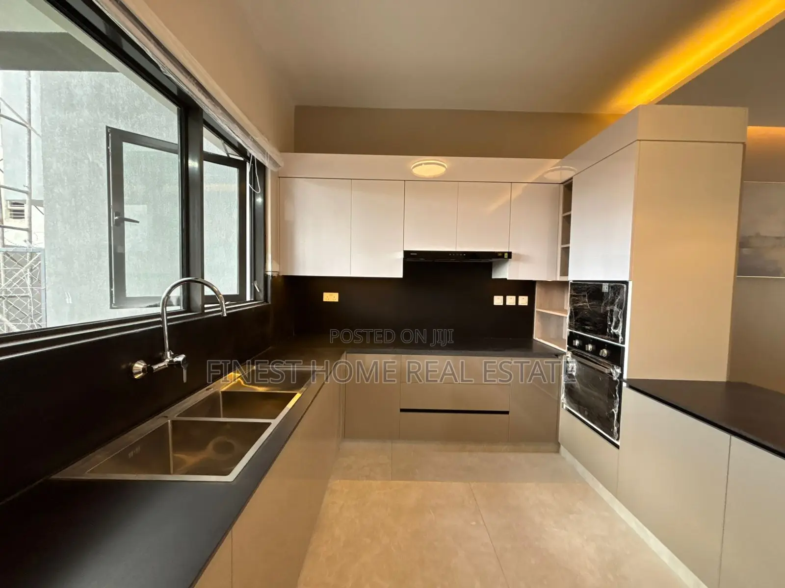 4bdrm Townhouse/Terrace in Langata, Royal Park Estate for sale
