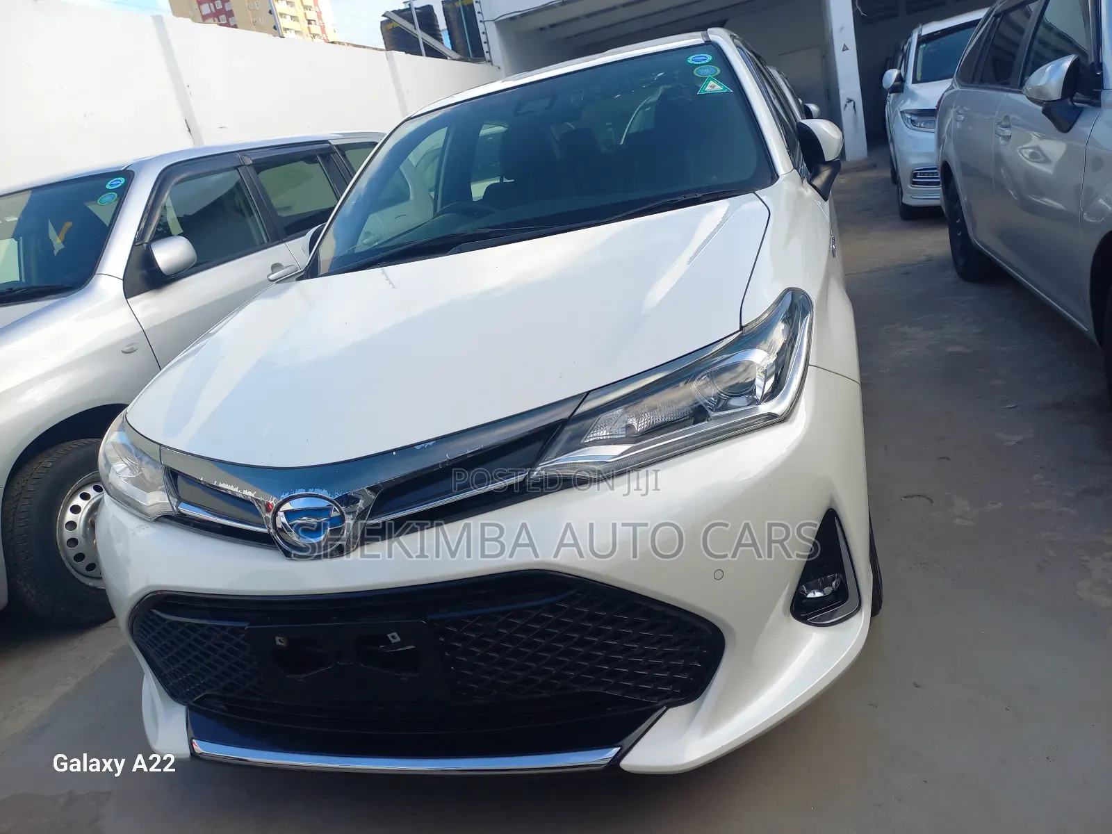 Toyota Axio 1.5 Hybrid 2WD 2019 White