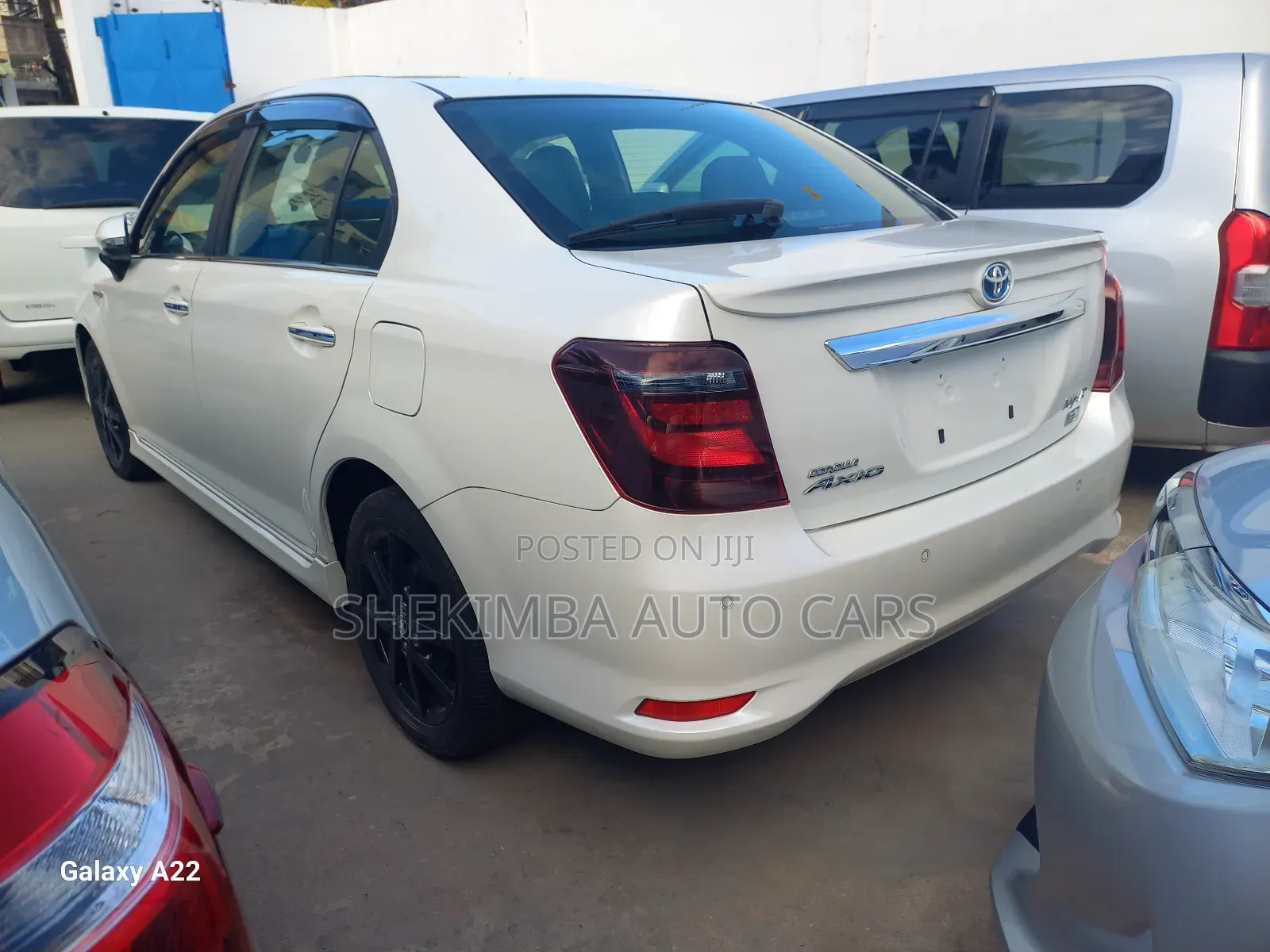 Toyota Axio 1.5 Hybrid 2WD 2019 White