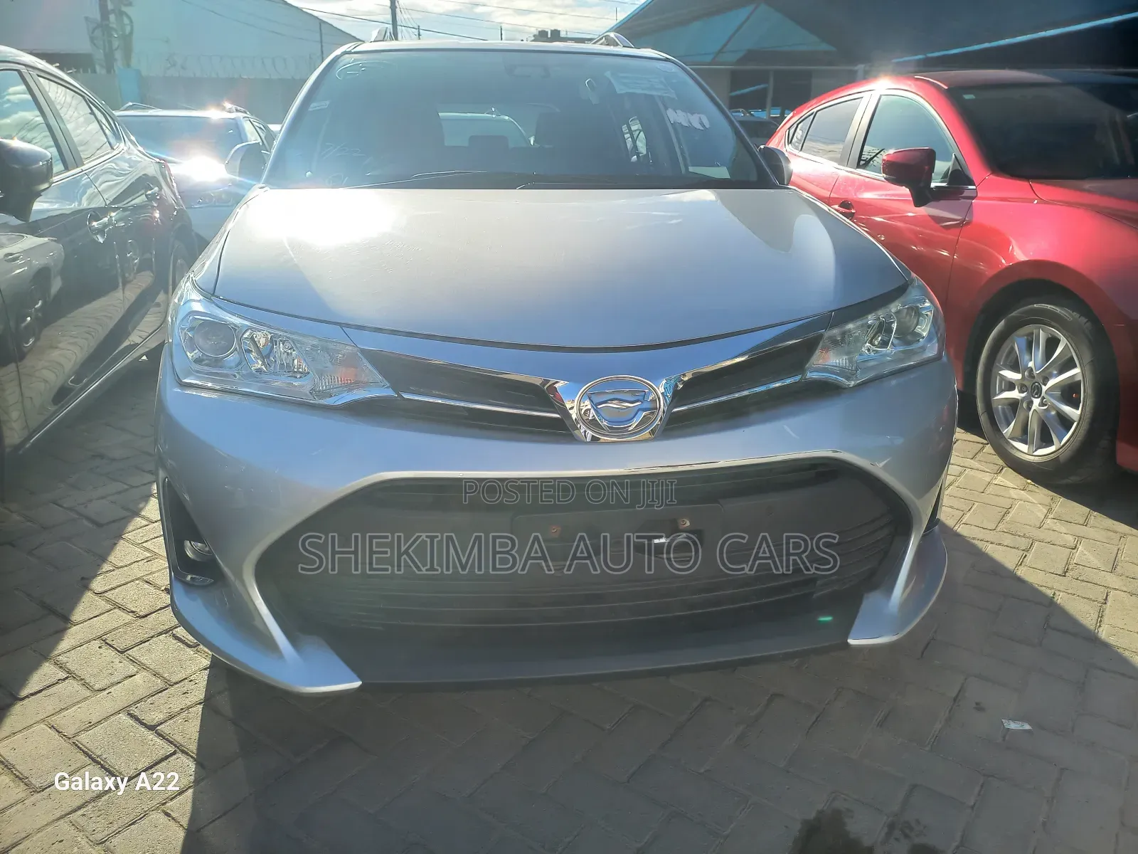 Toyota Corolla Fielder 1.5 Hybrid FWD 2019 Silver