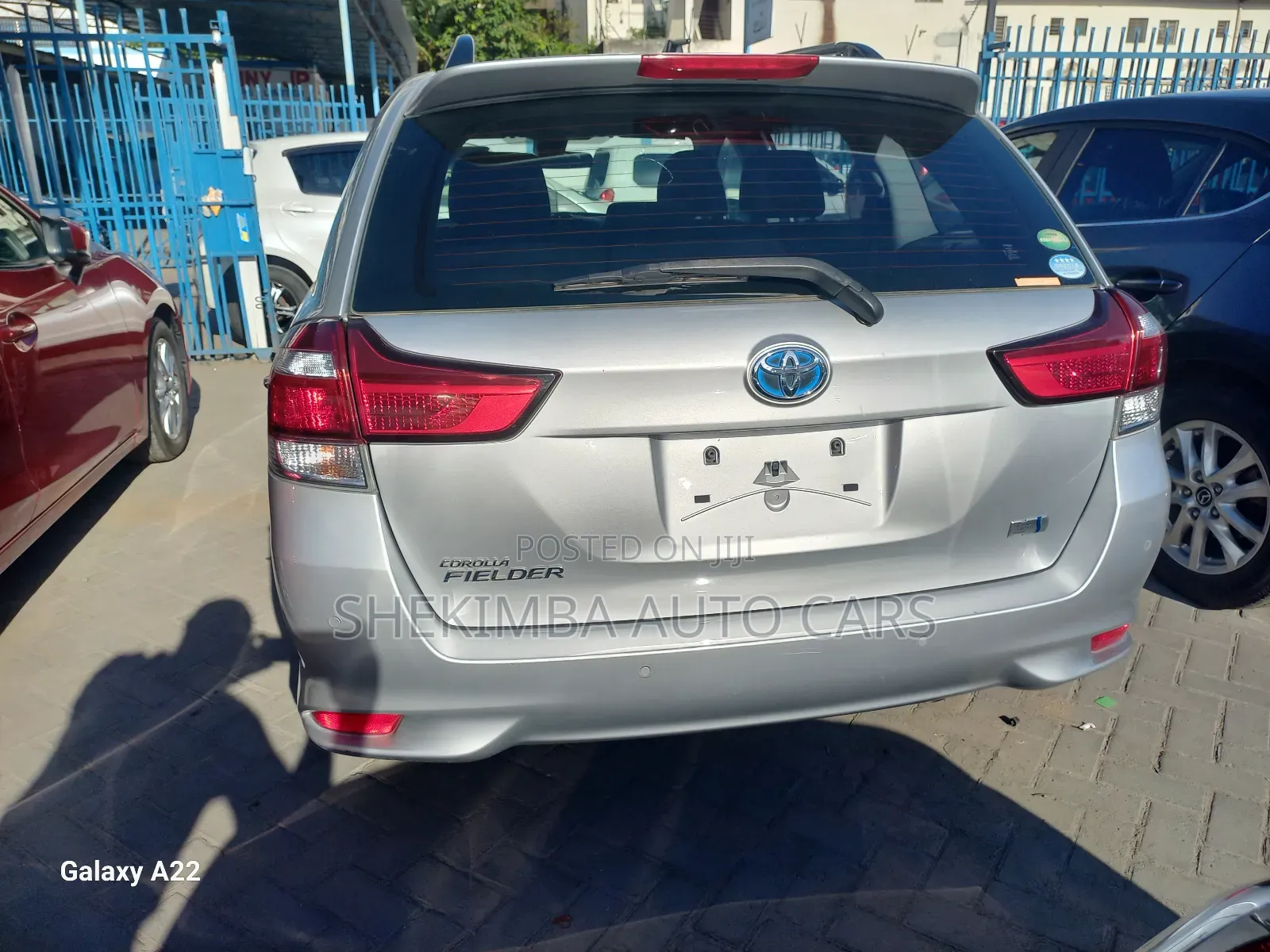 Toyota Corolla Fielder 1.5 Hybrid FWD 2019 Silver