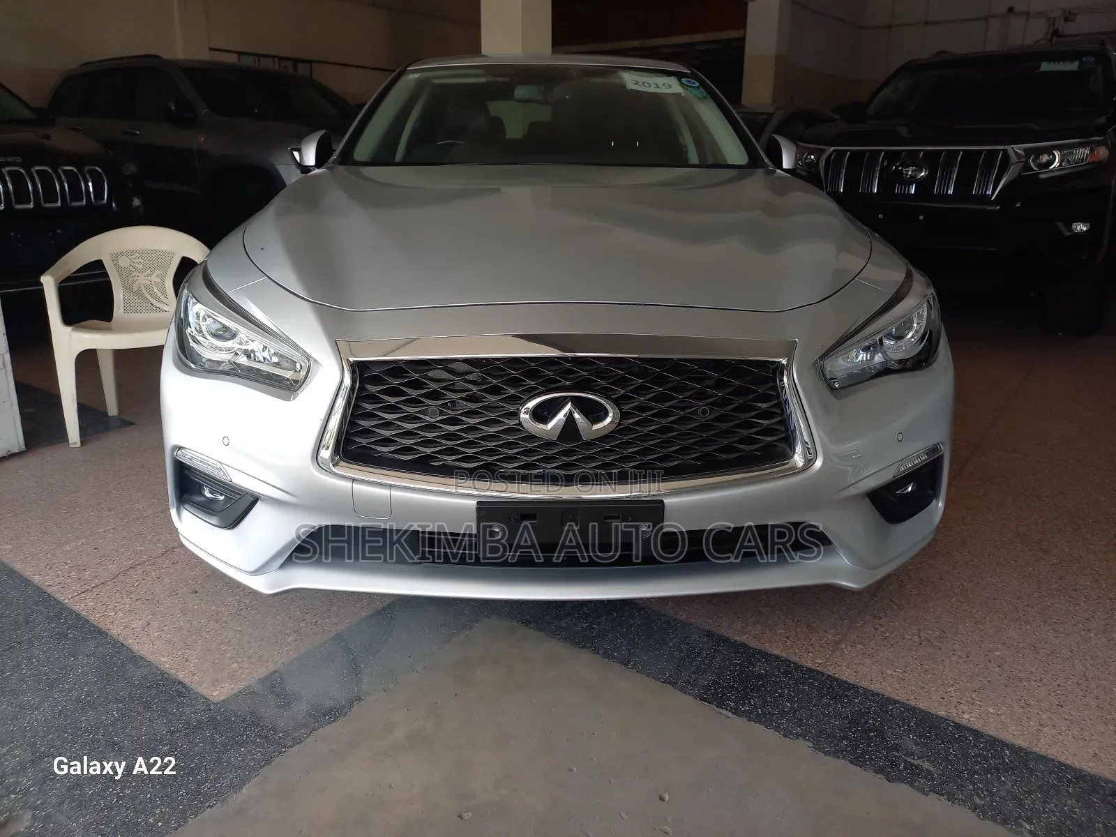 Nissan Skyline 2019 Silver