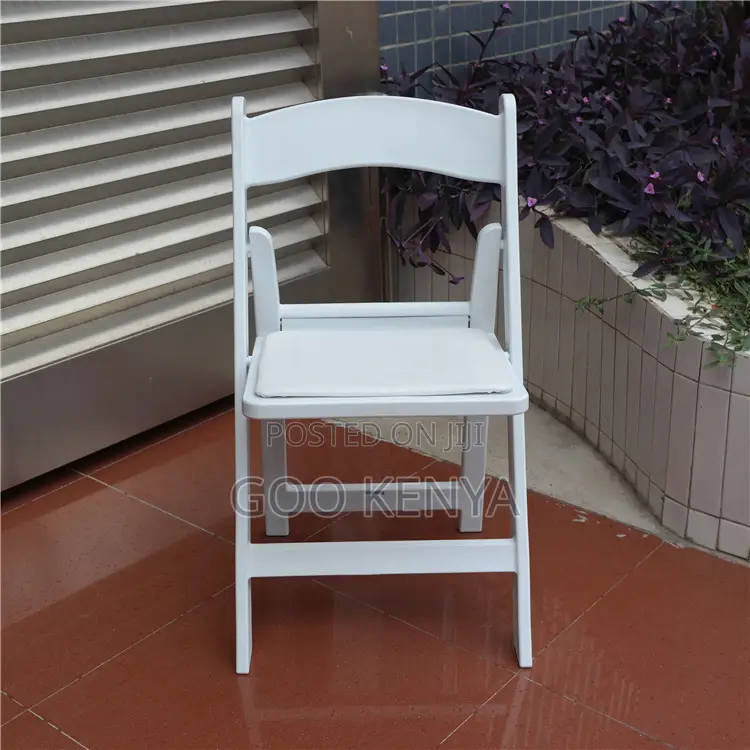 Outdoor Chair; White Wooden Folding Chair for Dining Tables