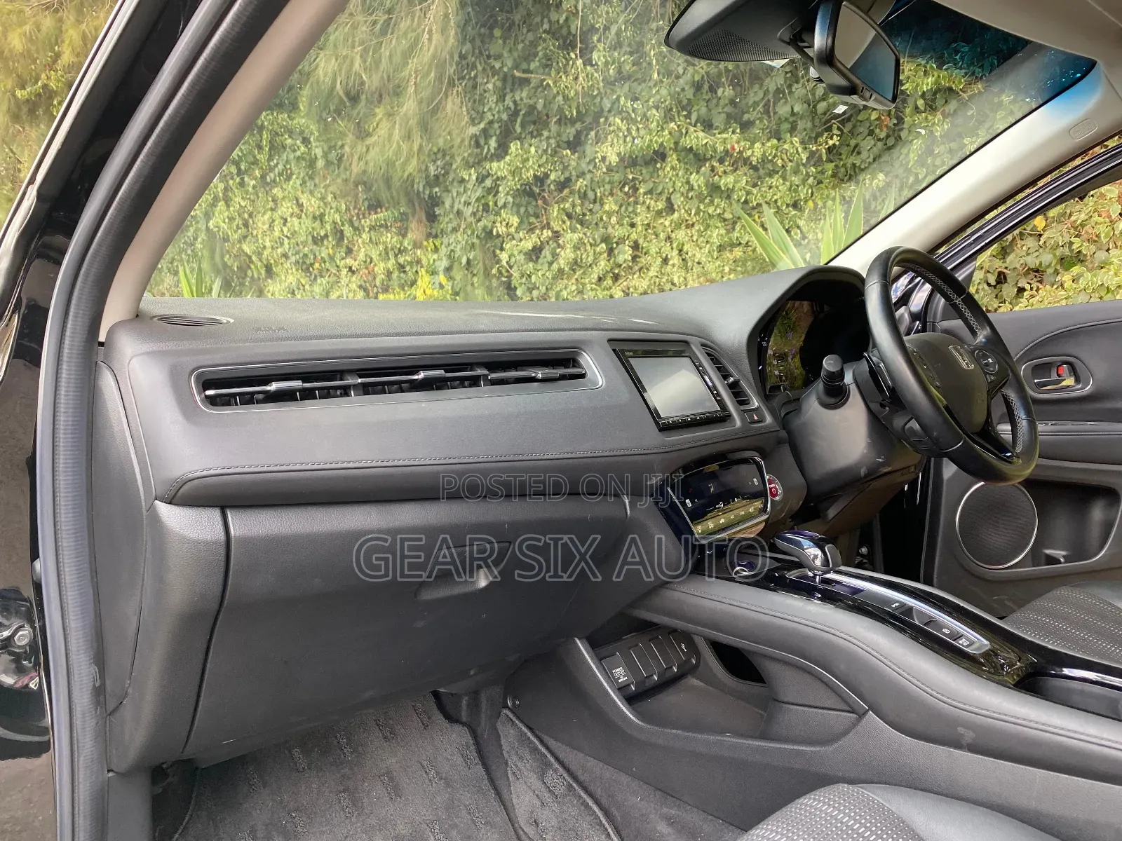 Honda Vezel 1.5 Hybrid 2WD 2018 Black