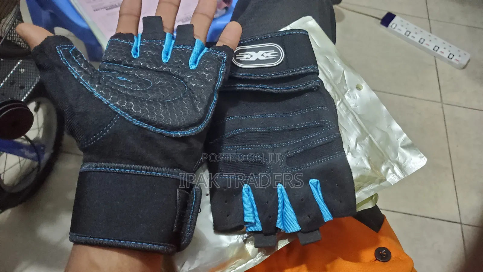 Weight Lifting Gym Gloves