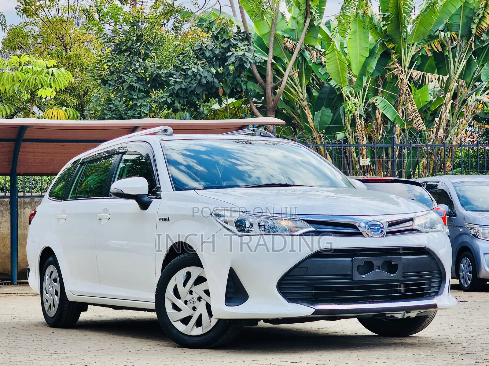 Toyota Corolla Fielder 1.5 Hybrid FWD 2019 White