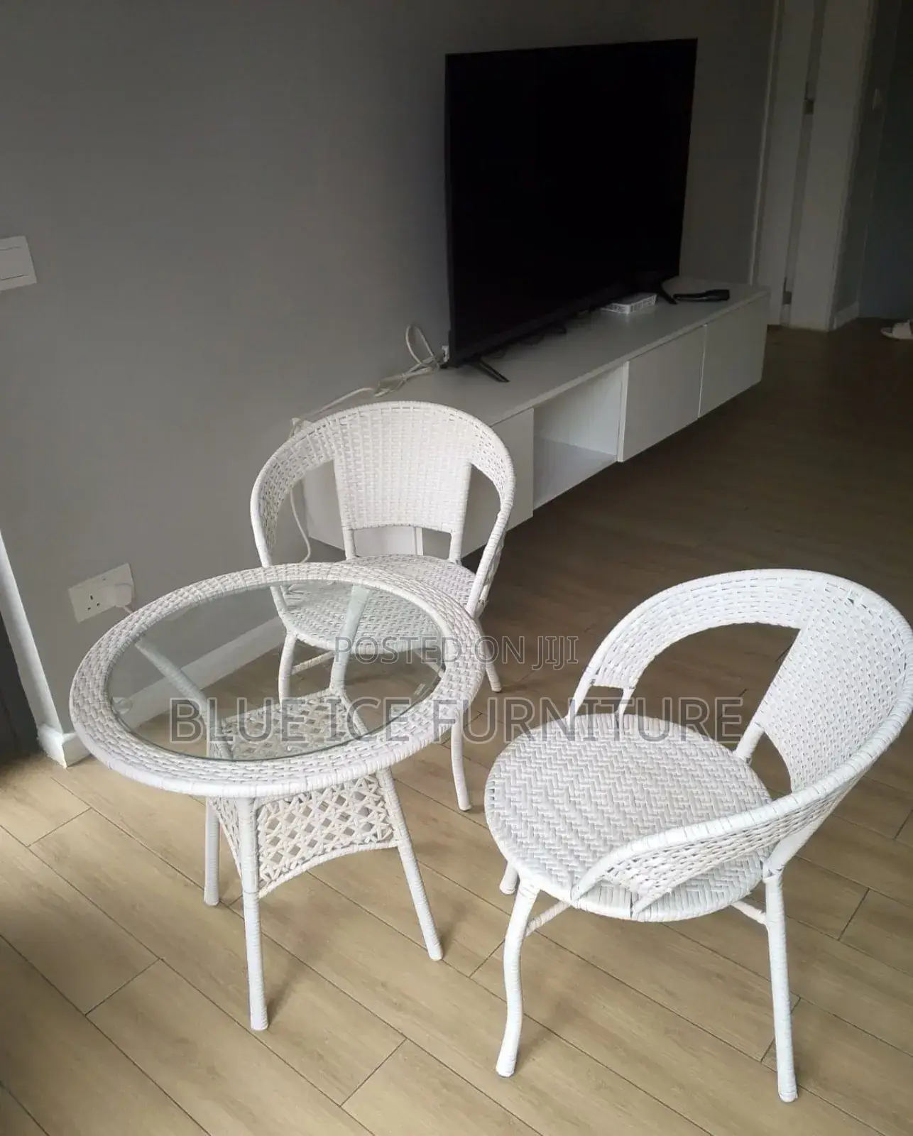 Balcon Table