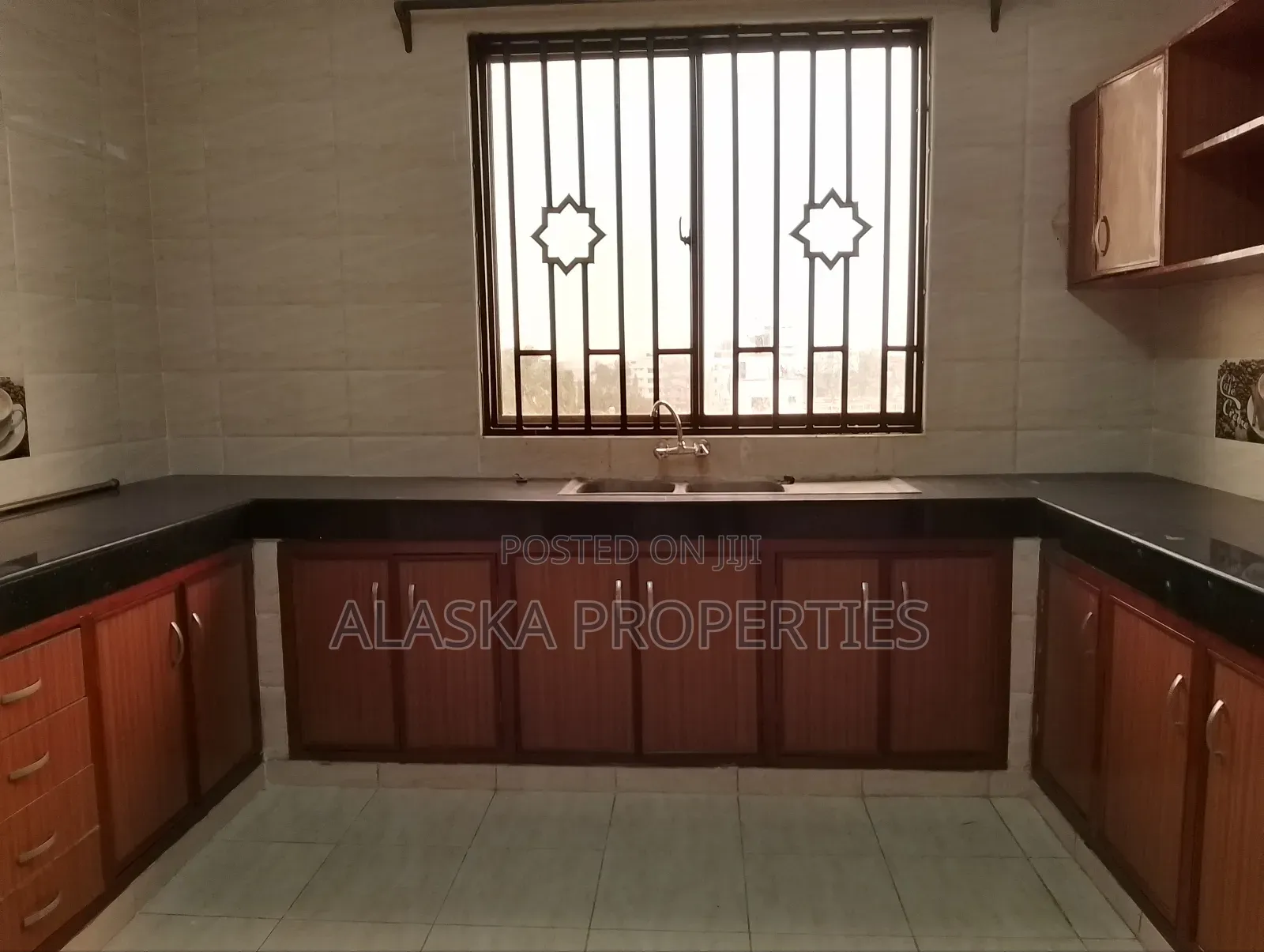4bdrm Apartment in Beach Road Estate, Nyali for rent