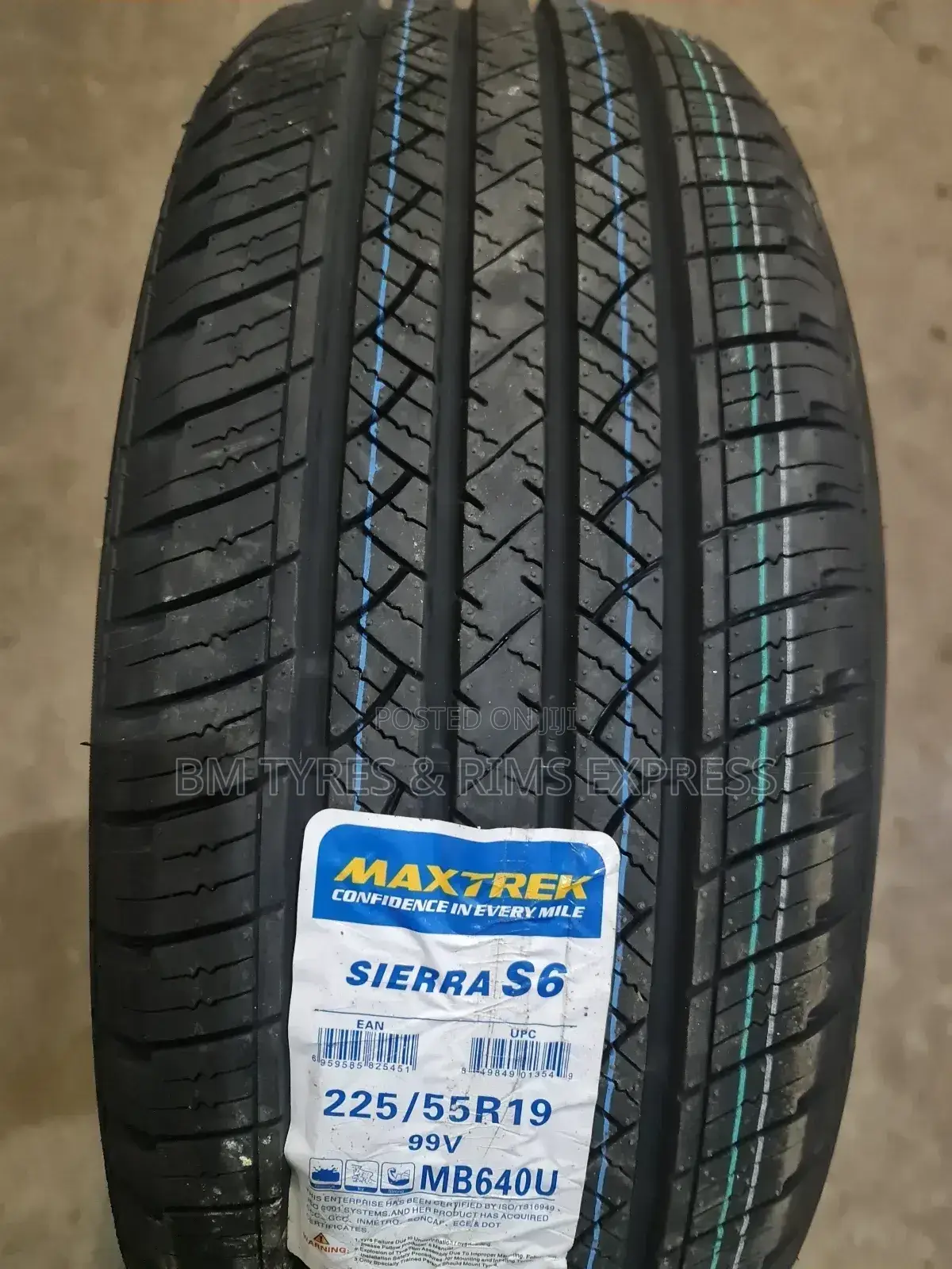 225 /55 R19 Maxtrek Tyres (Highway).