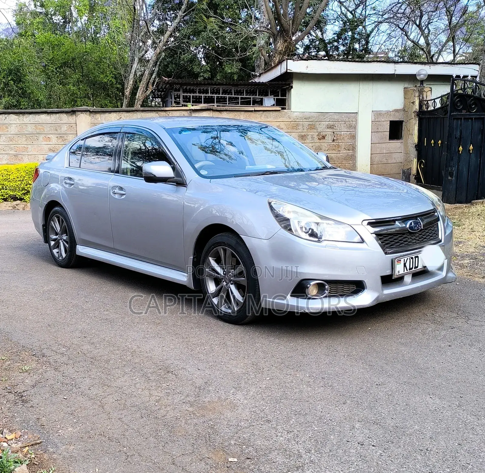 Subaru Legacy 2.5i 4dr Sedan AWD (2.5L 4cyl CVT) 2014 Silver