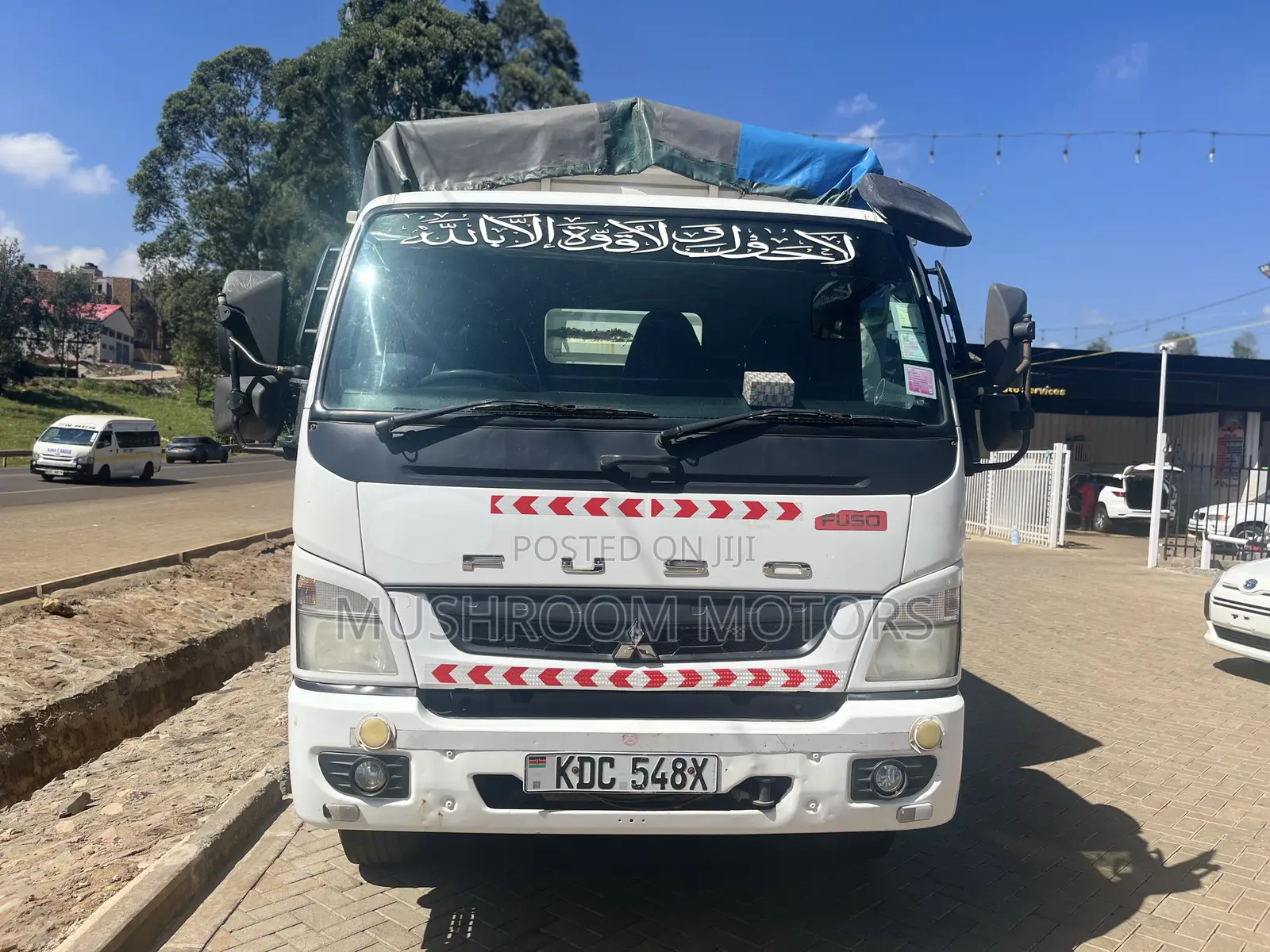 Mitsubishi Fuso (F1v1) 2021 White