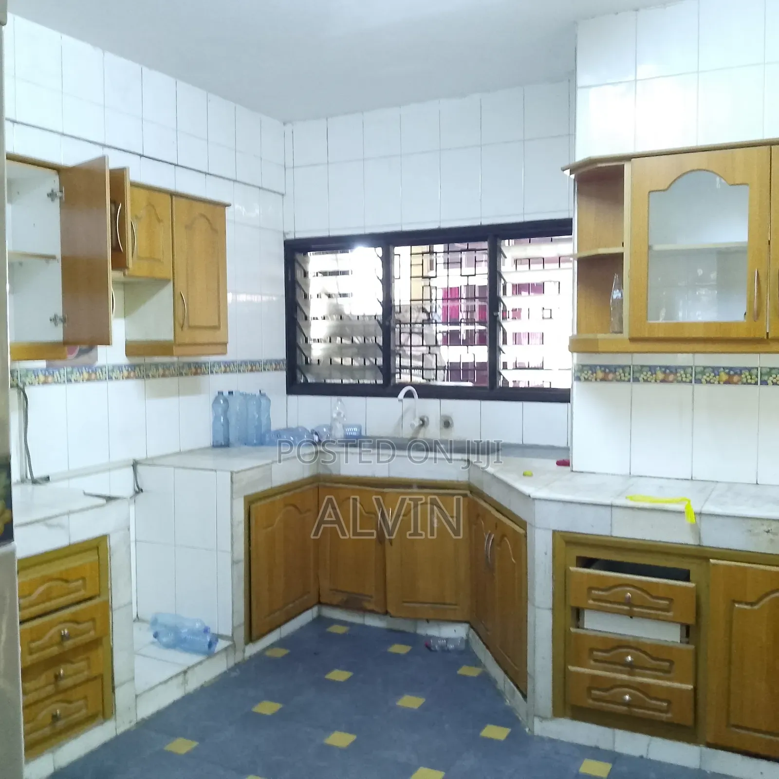 4bdrm Apartment in Ganjoni for rent