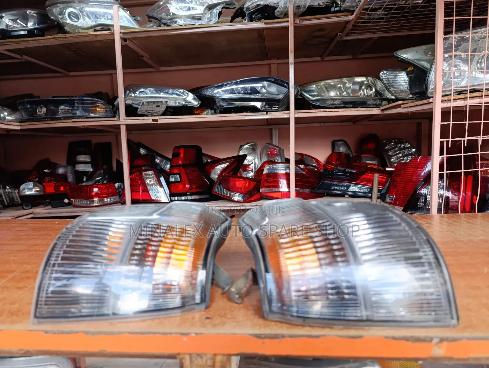 Mitsubishi Pajero Simcard Conerlight Complete With Bulb And Socket