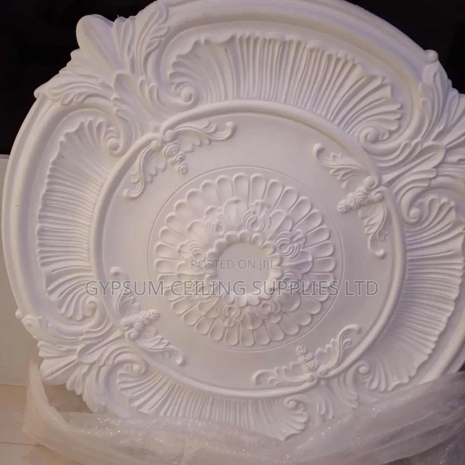 Pu Medallion 100cm