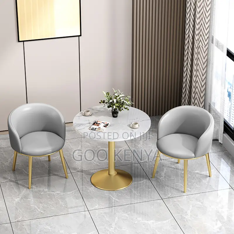 Home Table; Round Premium Wooden Dining Table for Outdoor Use