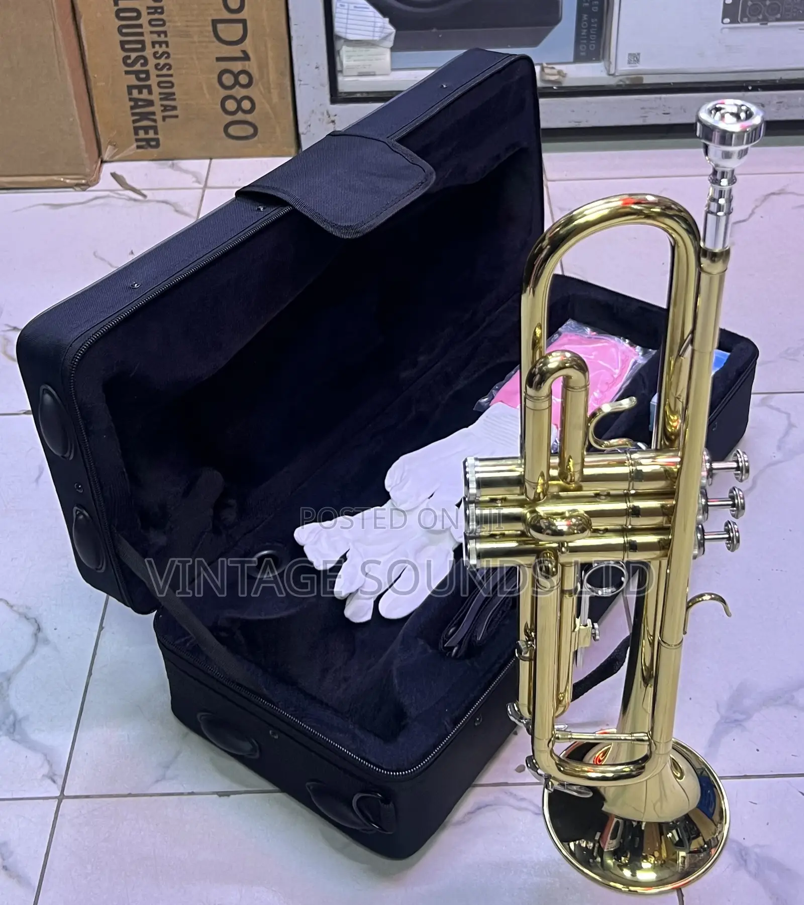 Yamaha Bb Student Trumpet ( Golden Color)