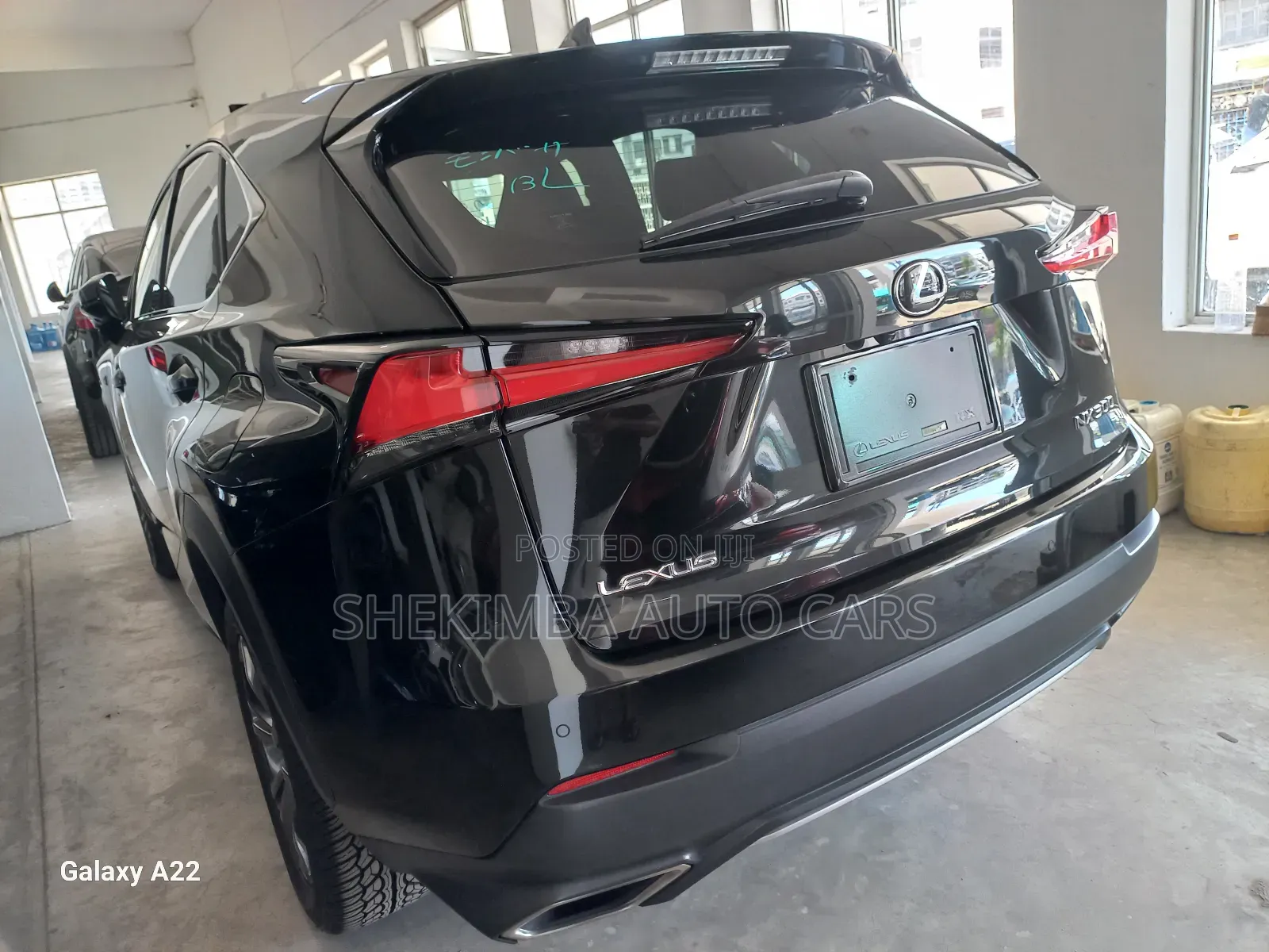 Lexus NX 300 FWD 2019 Black
