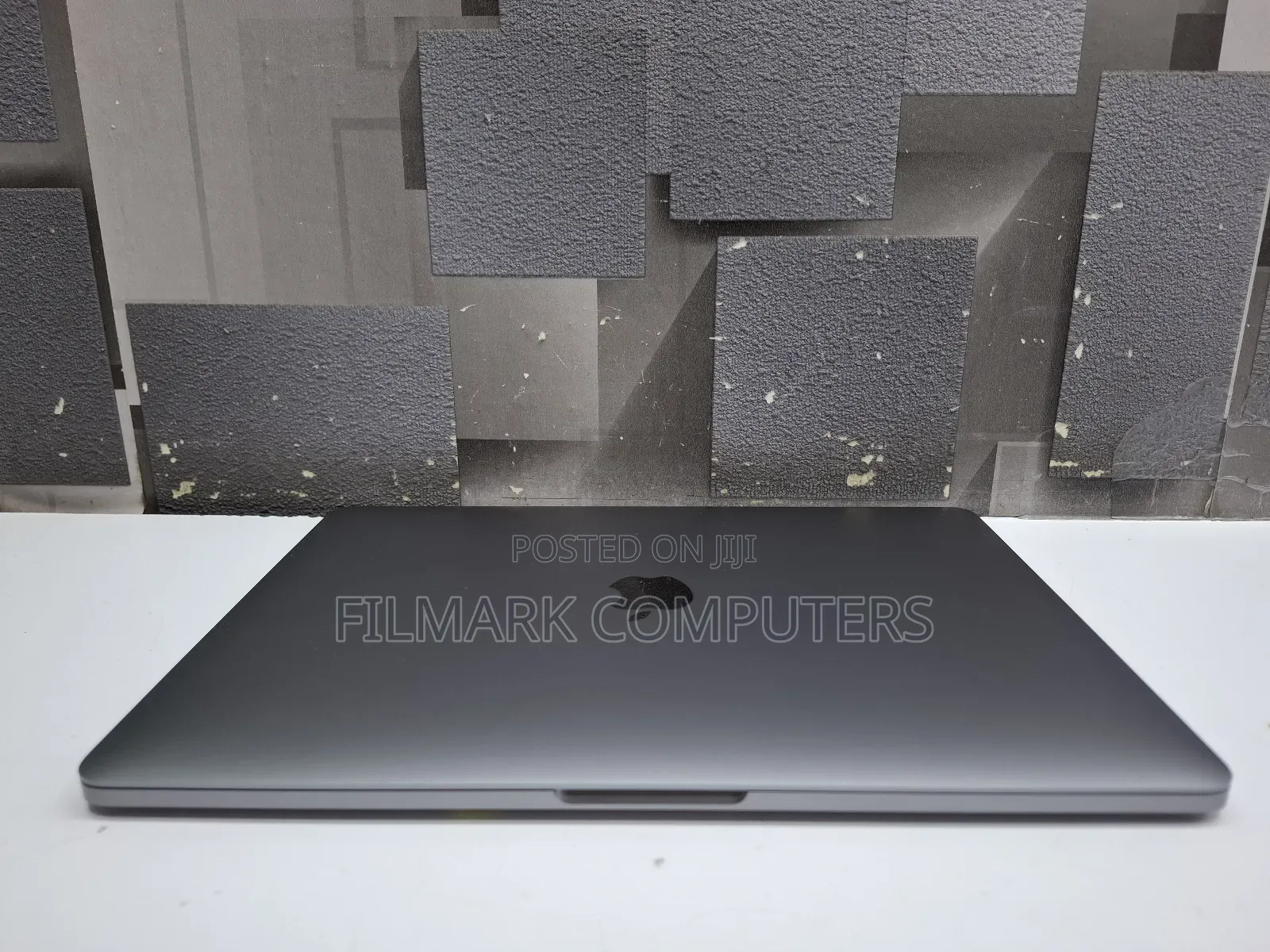 Laptop Apple MacBook Pro 2018 16GB Intel Core i7 SSD 256GB