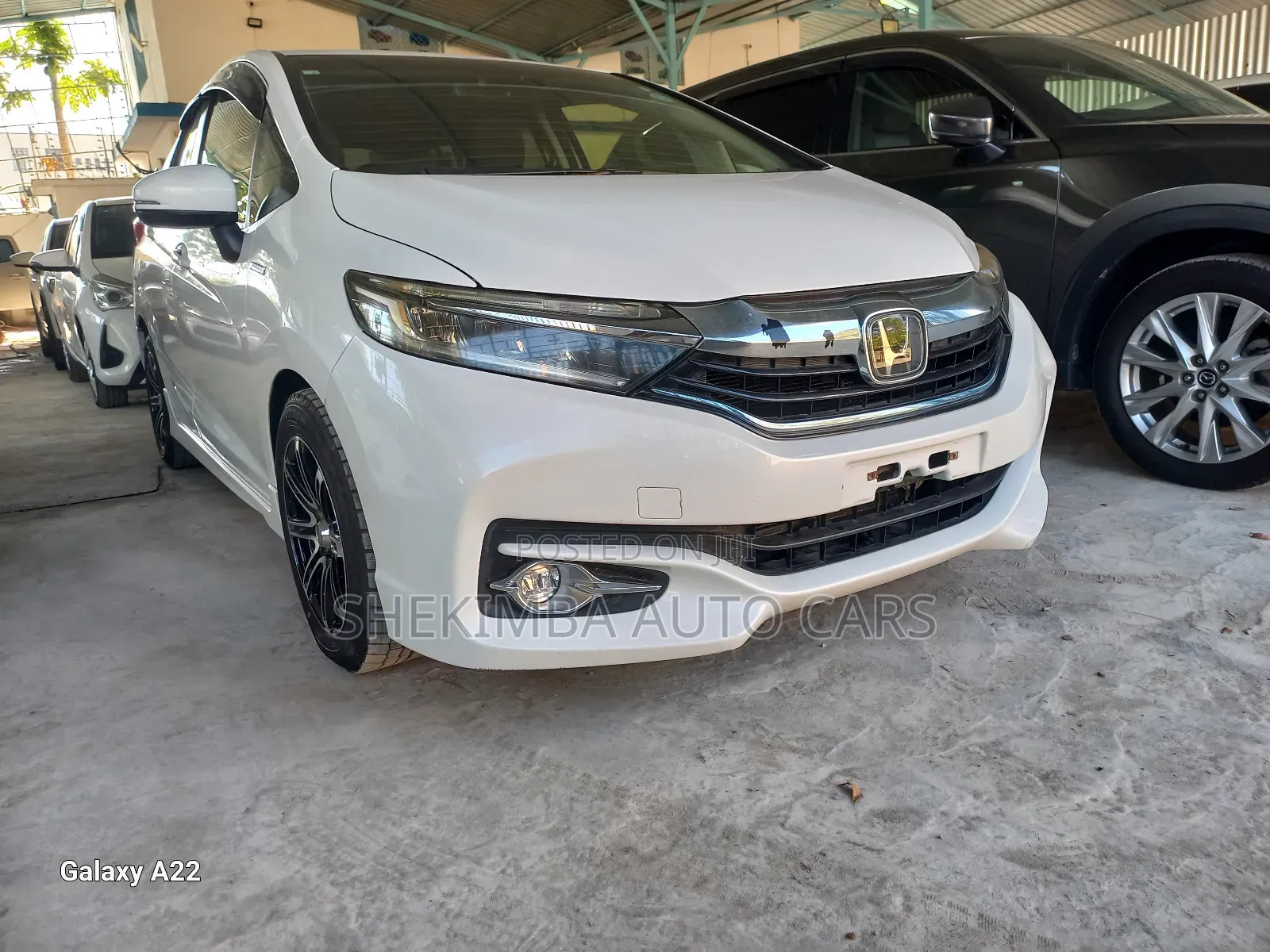 Honda Fit Shuttle 1.5 Hybrid 2WD 2019 White
