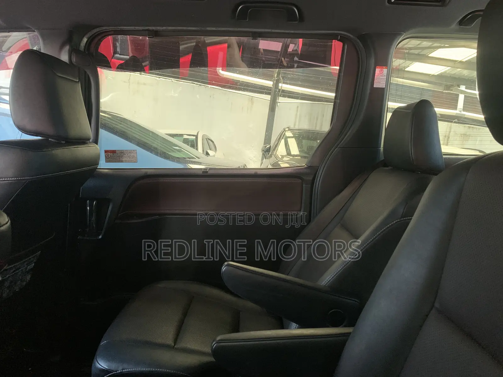 Toyota Esquire 1.8 FWD Hybrid (7 seater) 2018 Black