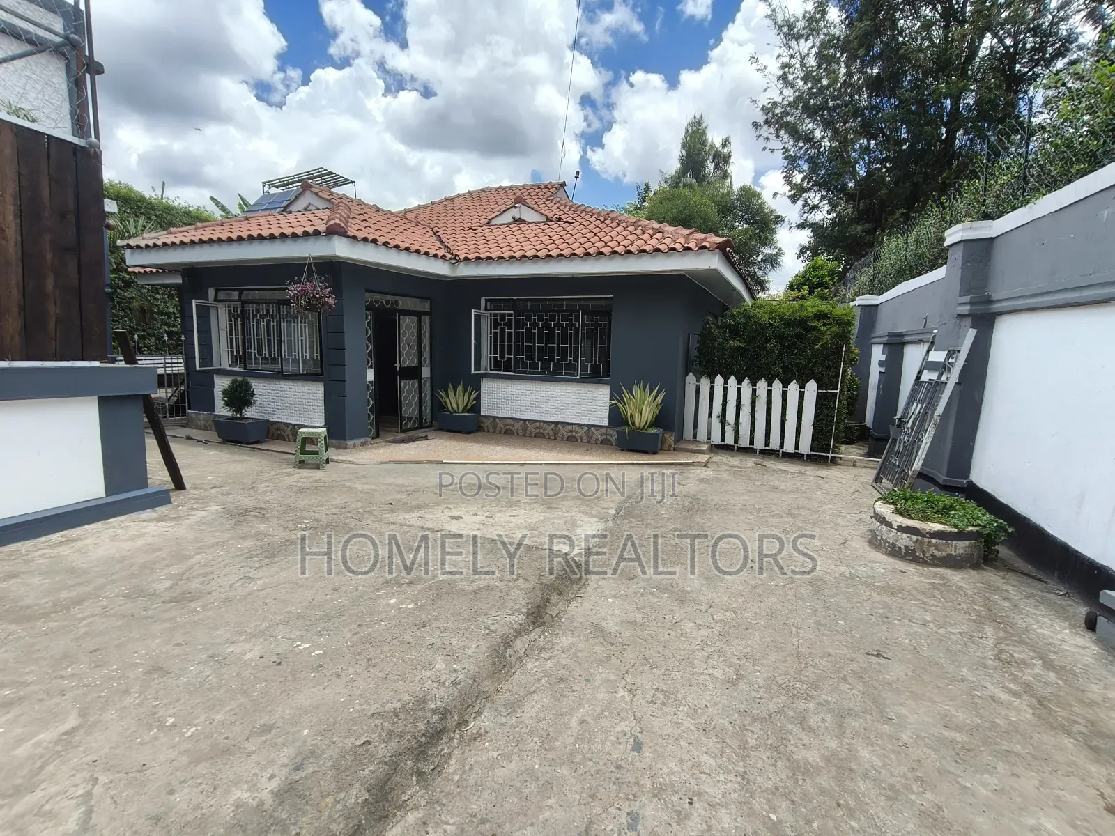 3bdrm Bungalow in Kerarapon Drive for rent