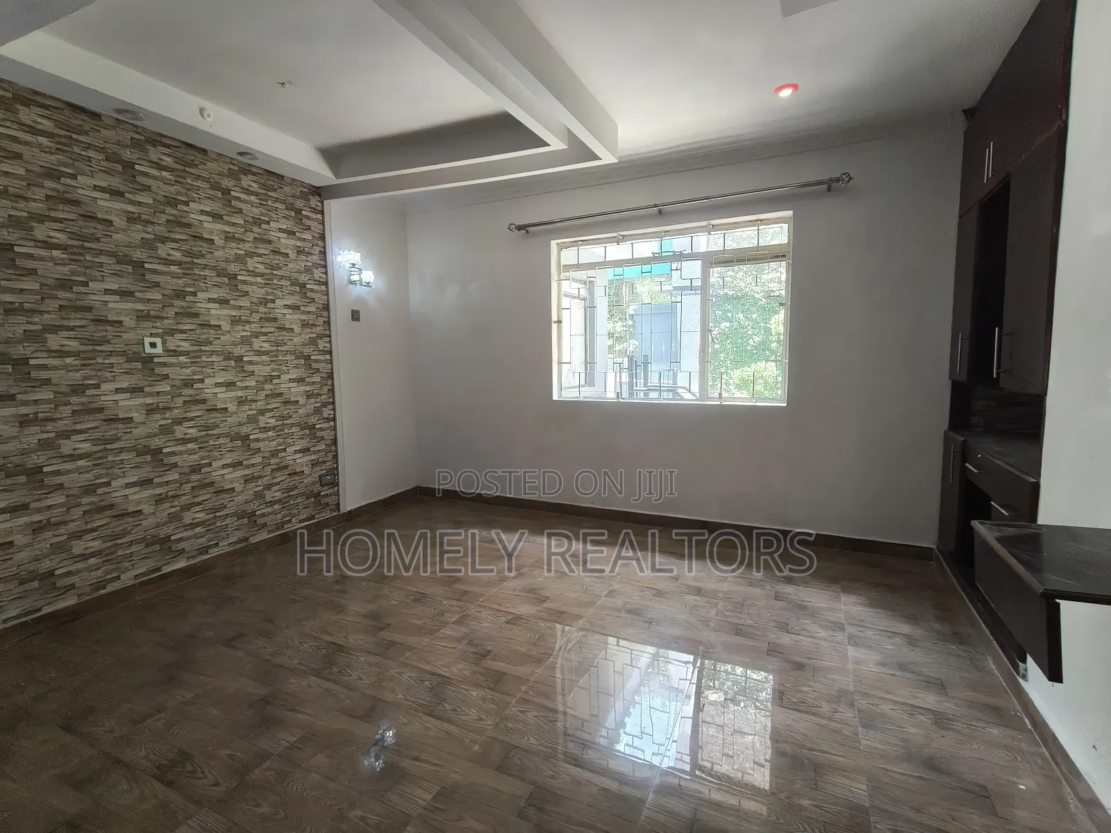 3bdrm Bungalow in Kerarapon Drive for rent