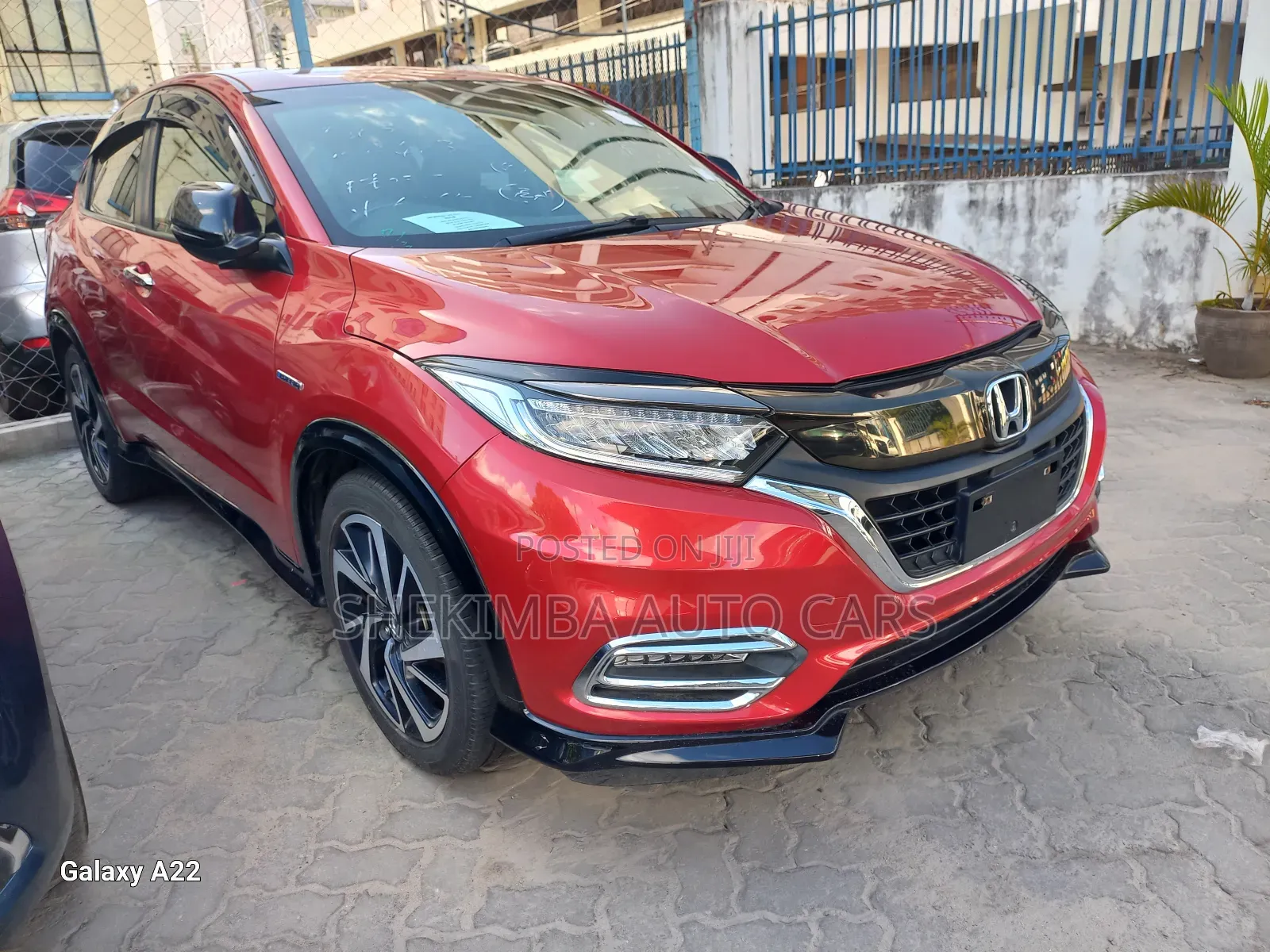 Honda Vezel 1.5 Hybrid 2WD 2019 Red